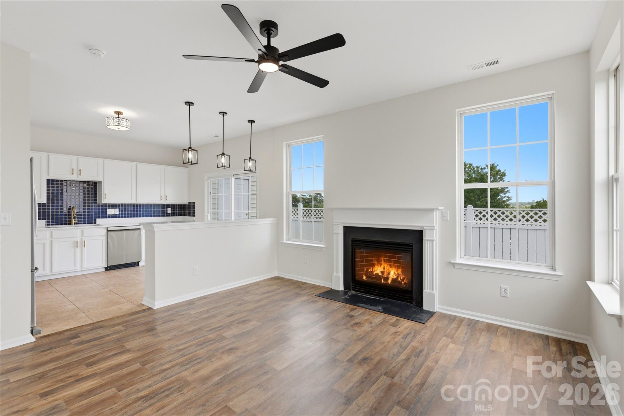 7593 Bluff Point Lane — Denver