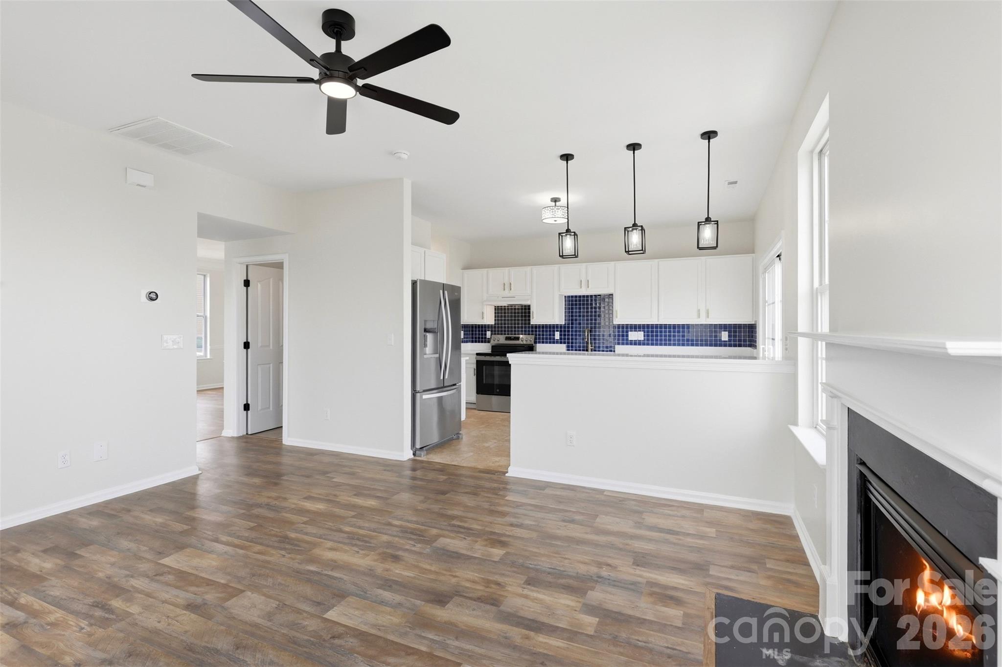 7593 Bluff Point Lane — Denver