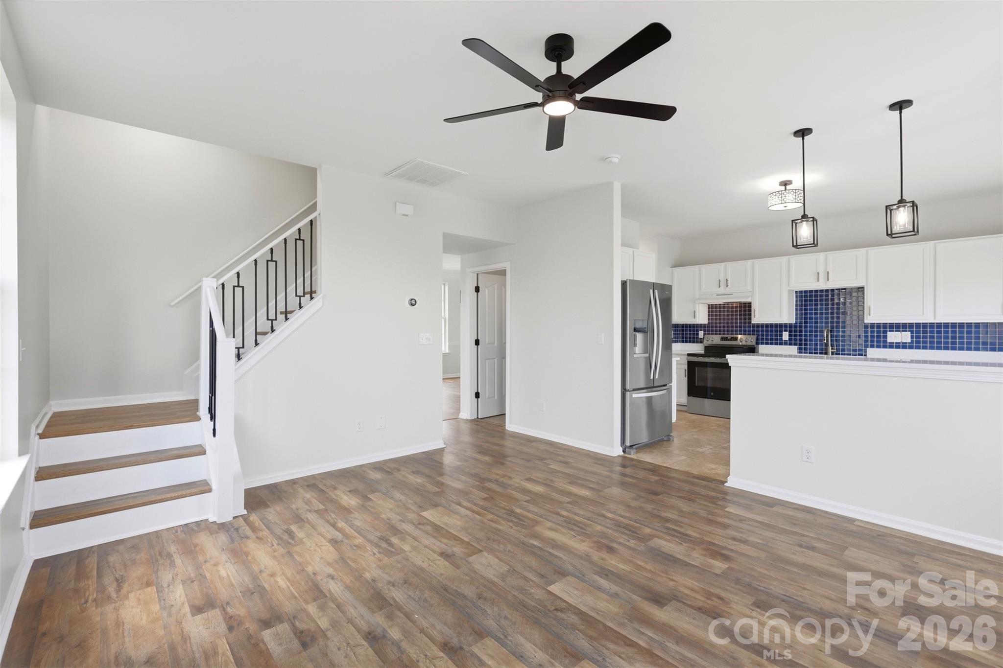 7593 Bluff Point Lane — Denver