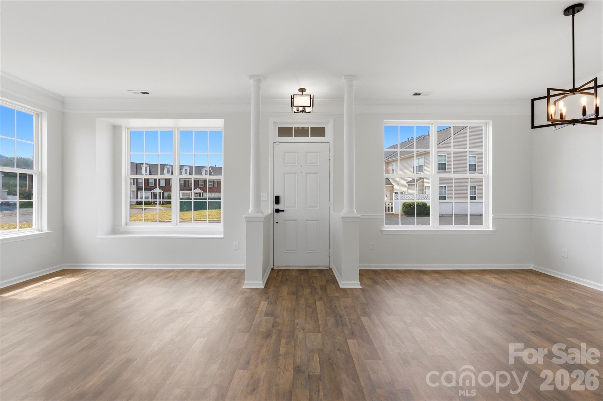 7593 Bluff Point Lane — Denver