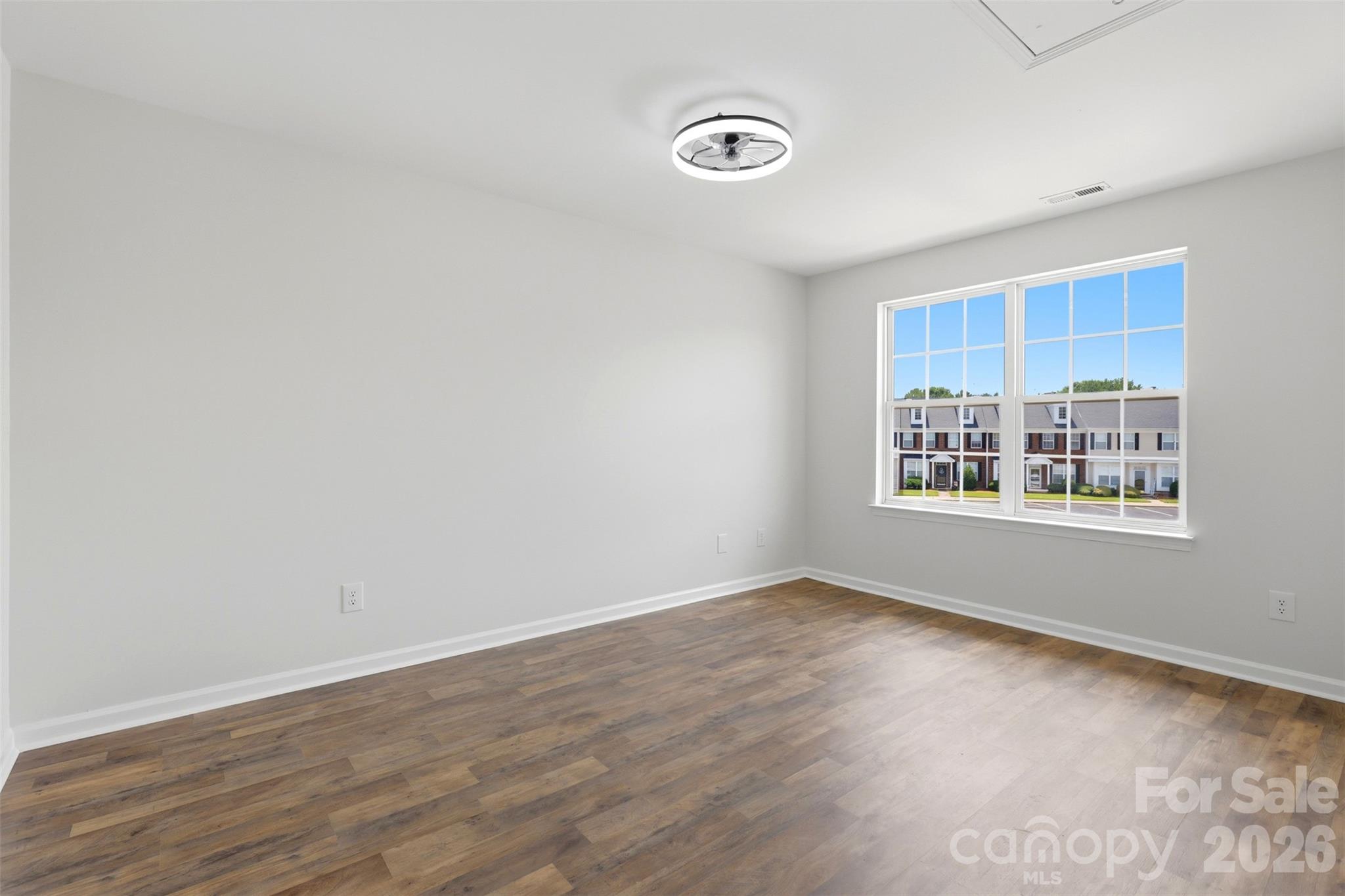7593 Bluff Point Lane — Denver