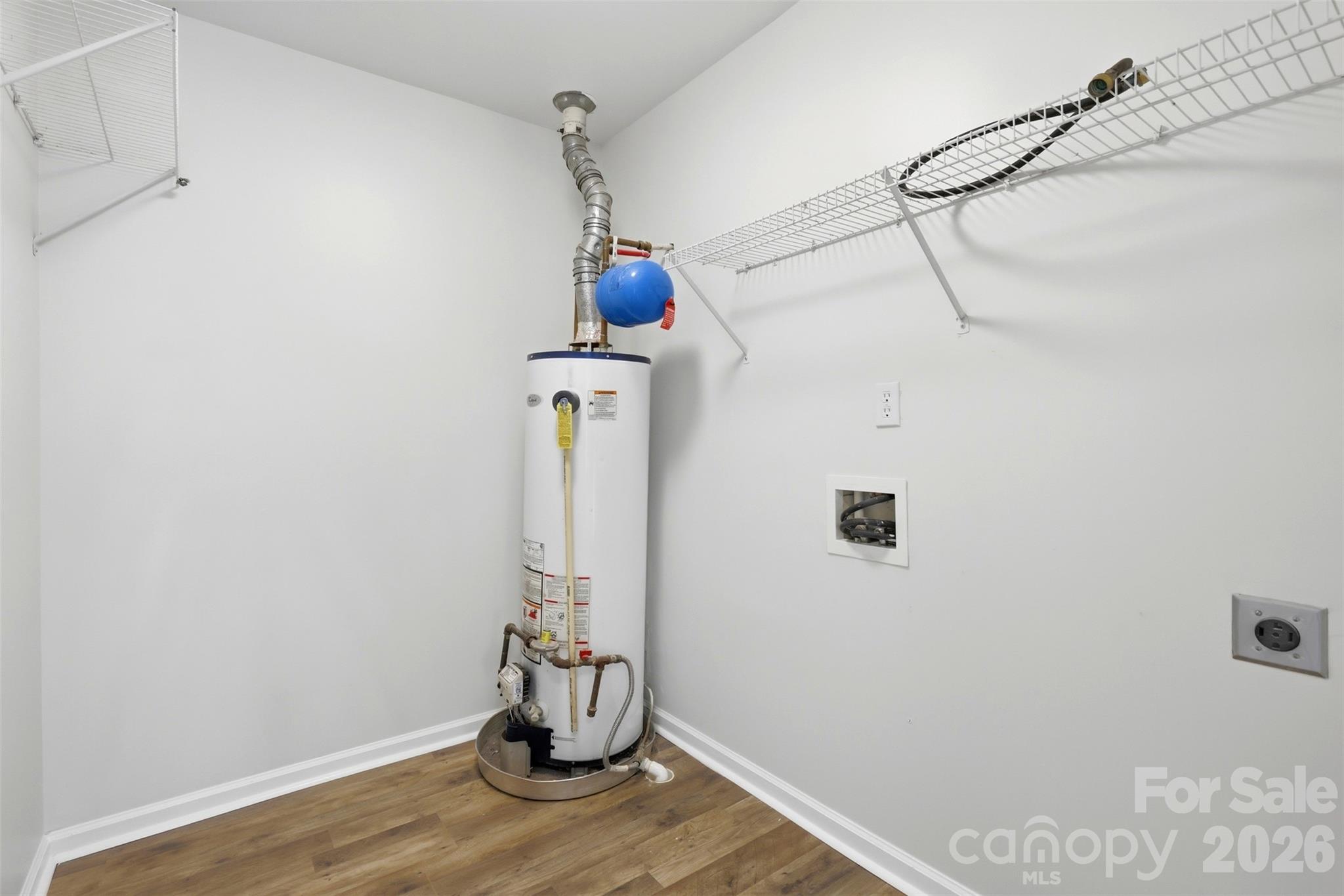 7593 Bluff Point Lane — Denver