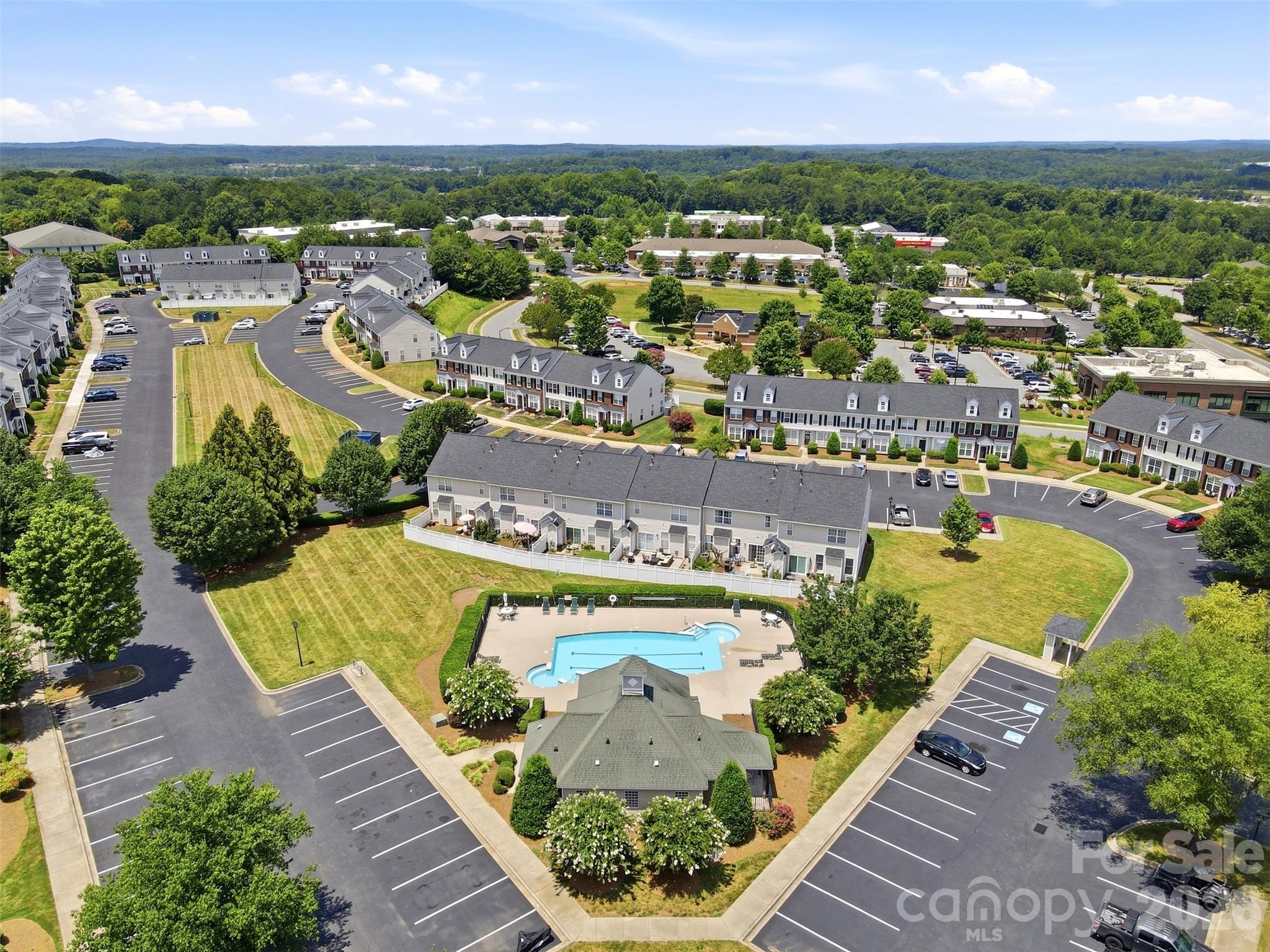 7593 Bluff Point Lane — Denver