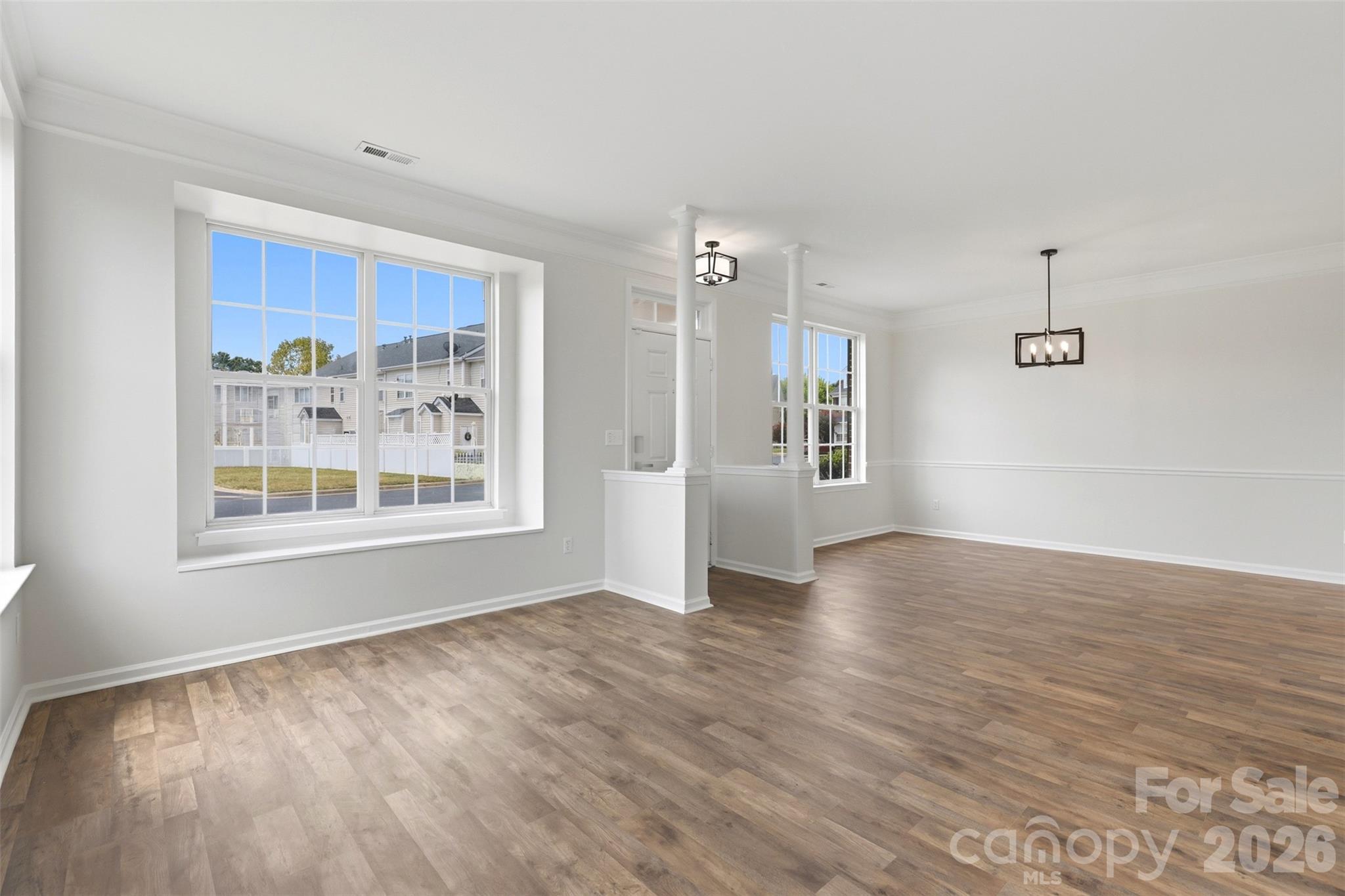 7593 Bluff Point Lane — Denver