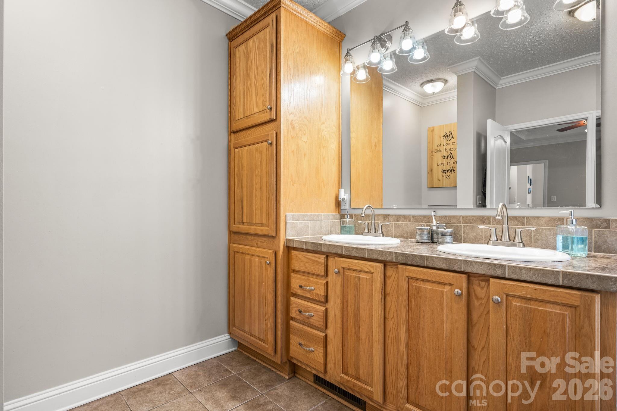 2533 Lail Road — Morganton
