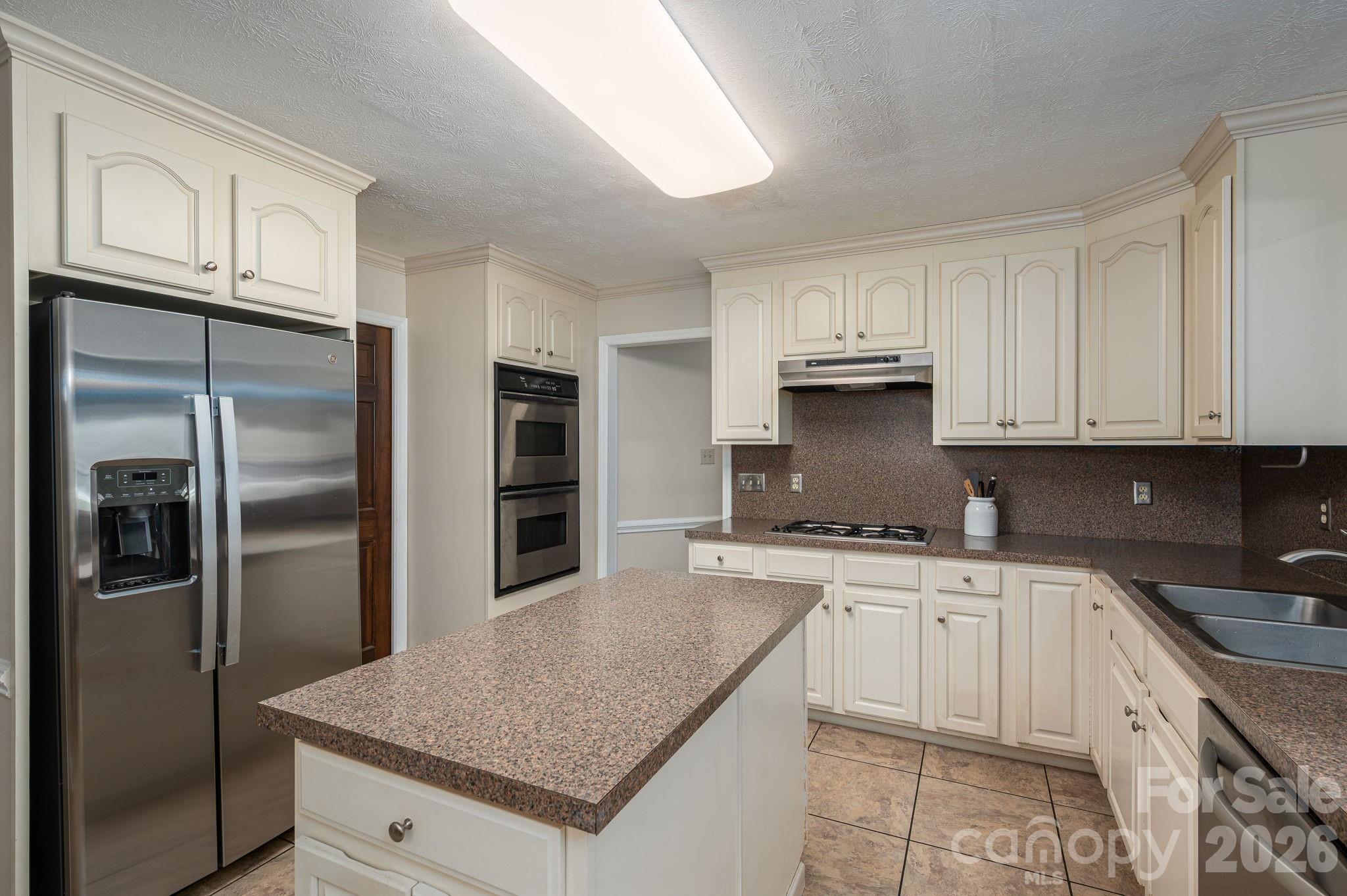 2410 Monticello Drive — Gastonia