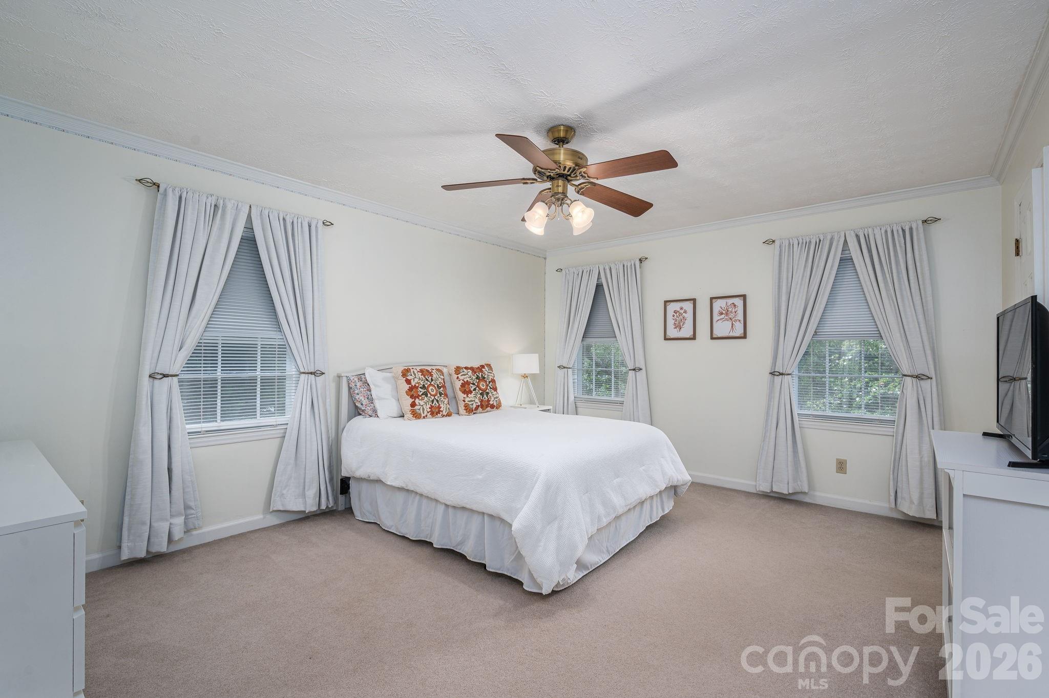 2410 Monticello Drive — Gastonia