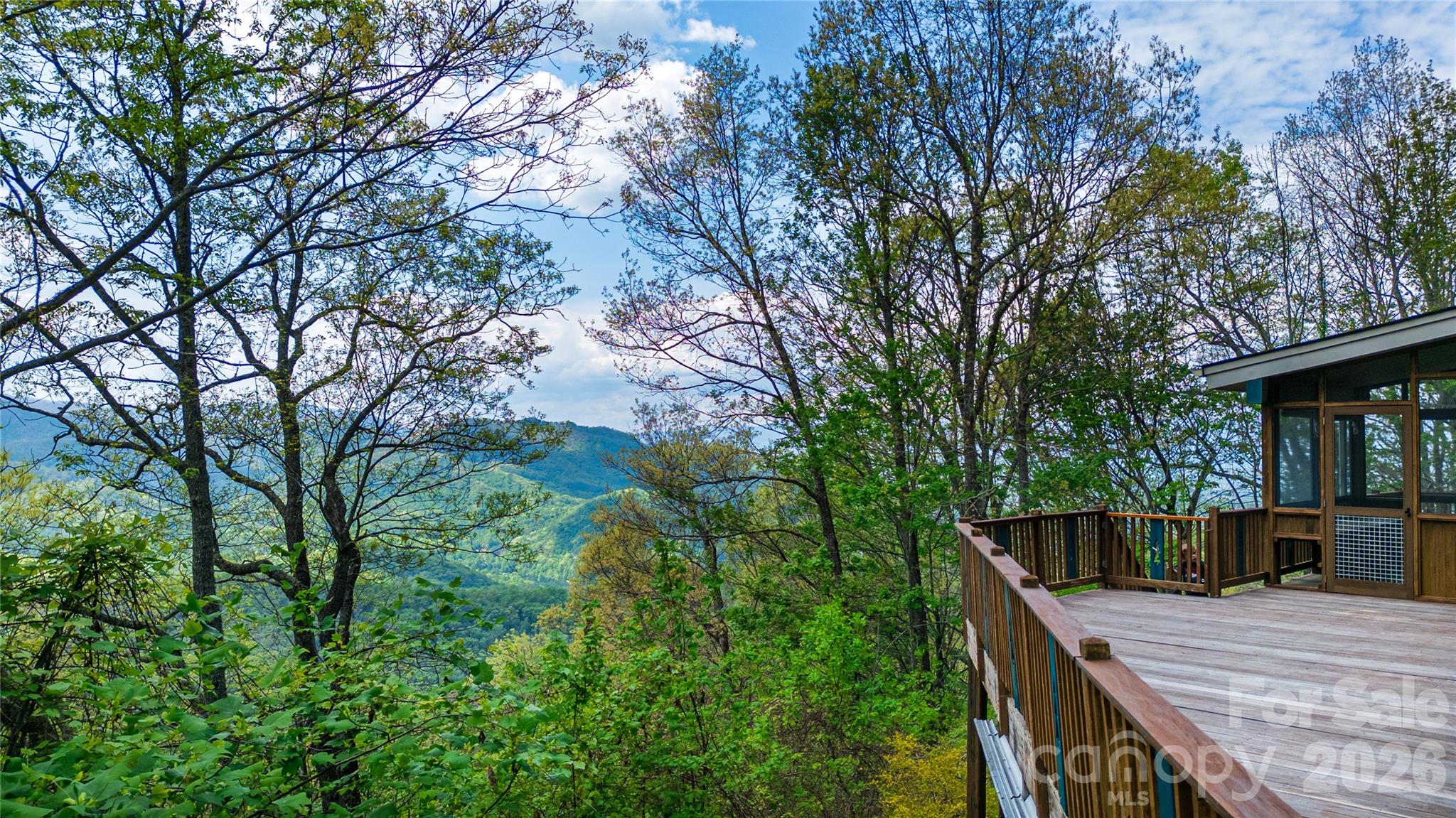 1602 Forest Run Road — Whittier