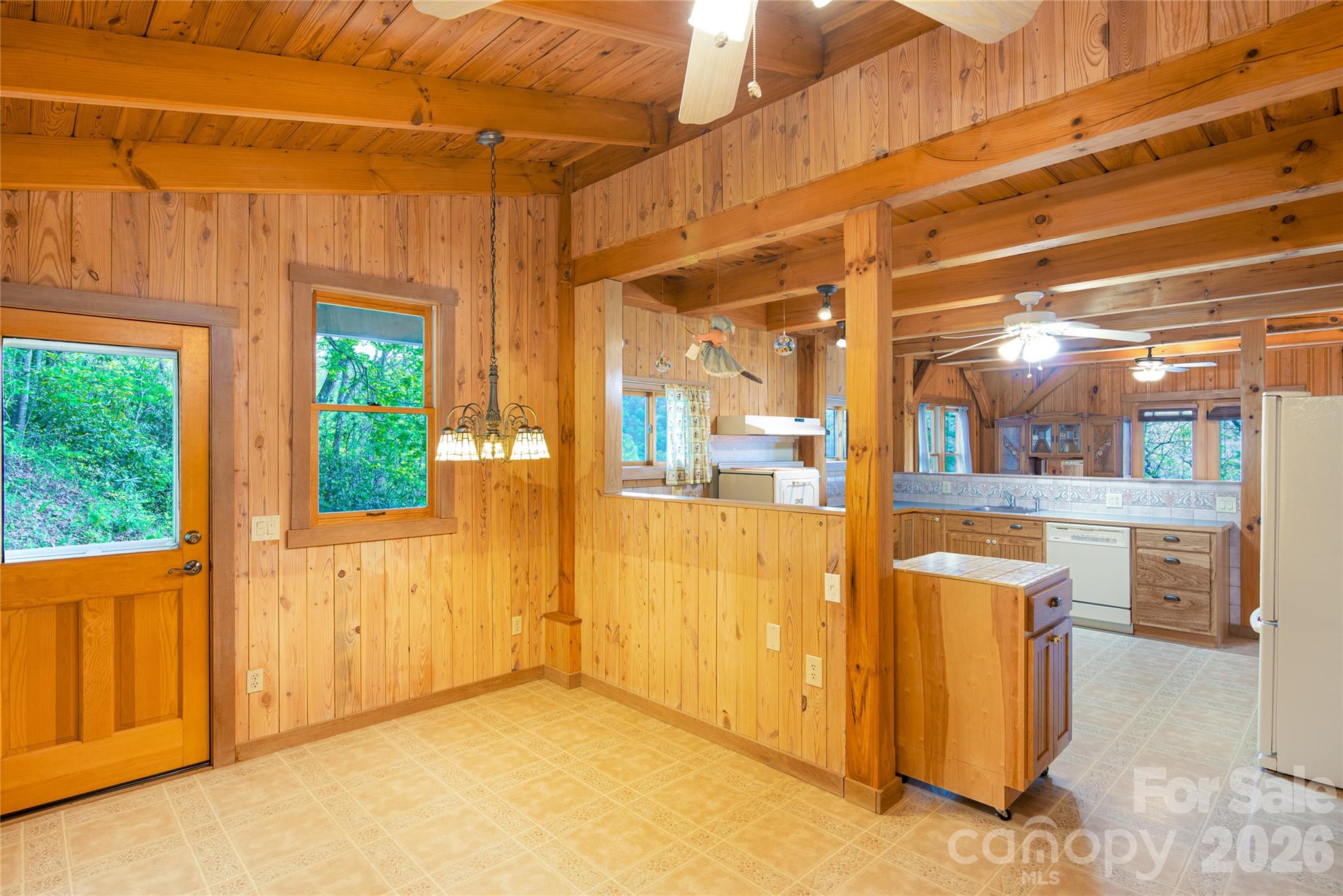 1602 Forest Run Road — Whittier