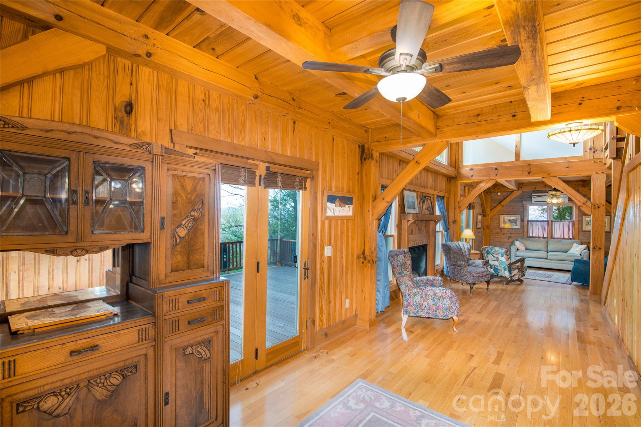 1602 Forest Run Road — Whittier