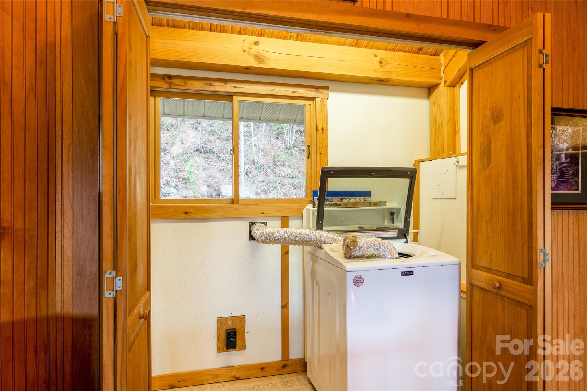 1602 Forest Run Road — Whittier