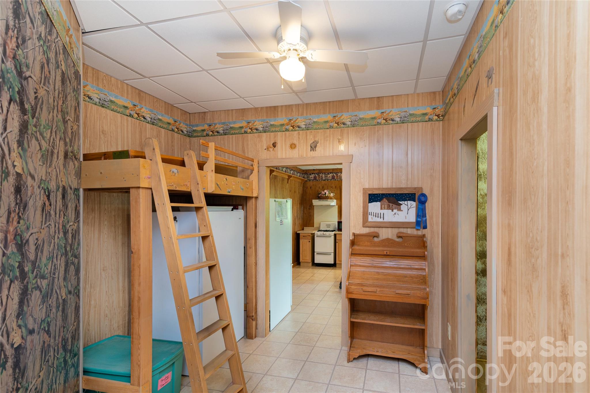 1602 Forest Run Road — Whittier