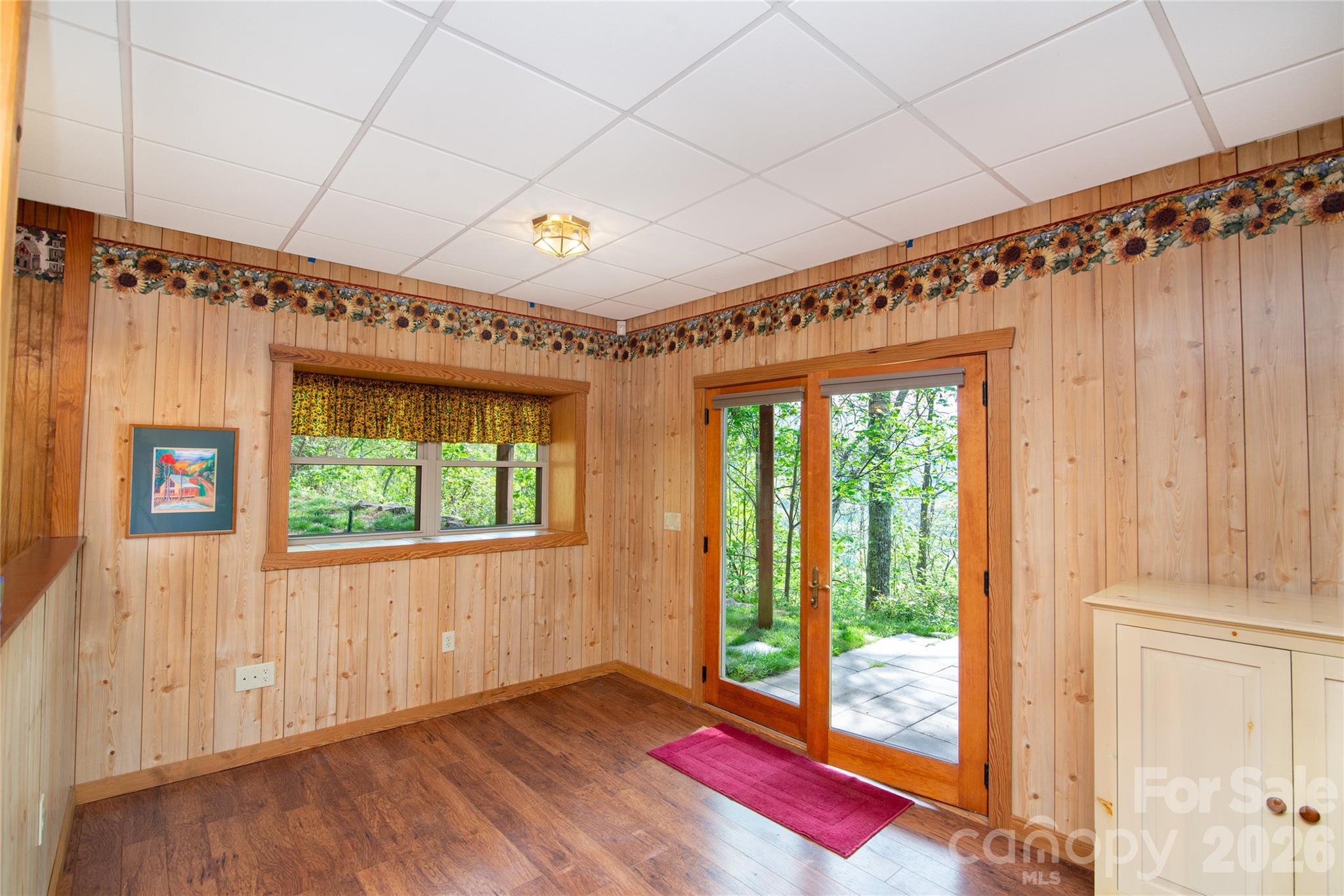1602 Forest Run Road — Whittier