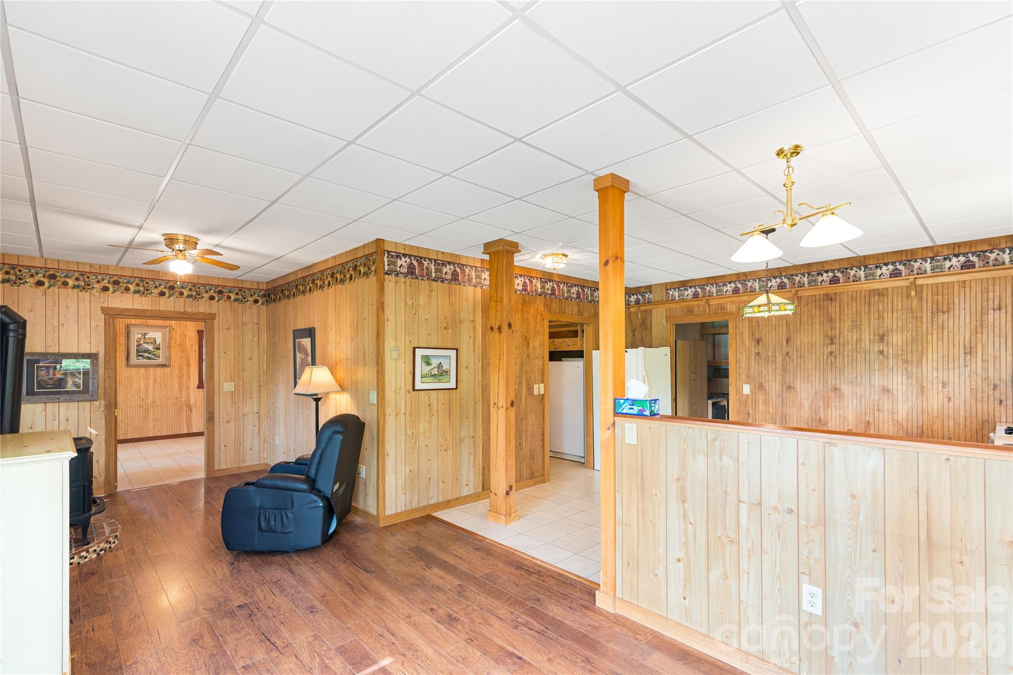 1602 Forest Run Road — Whittier