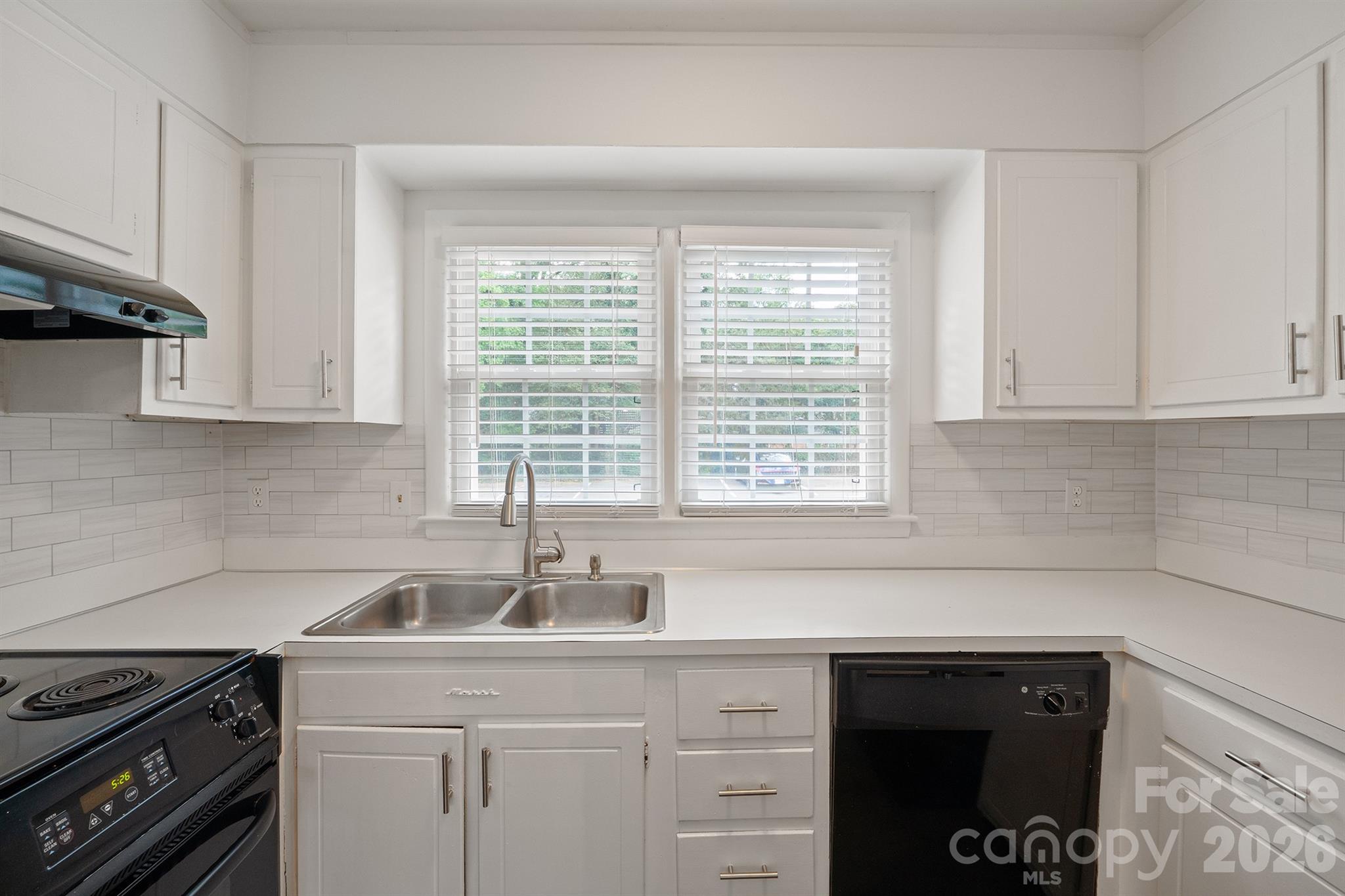 4609 Coronado Drive — Charlotte