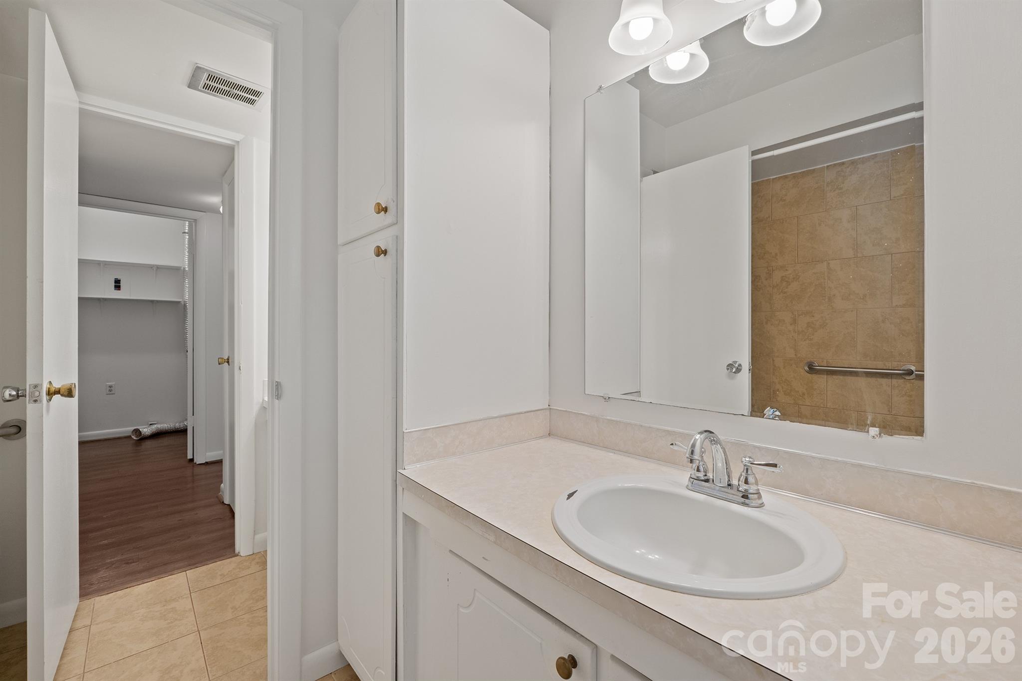 4609 Coronado Drive — Charlotte