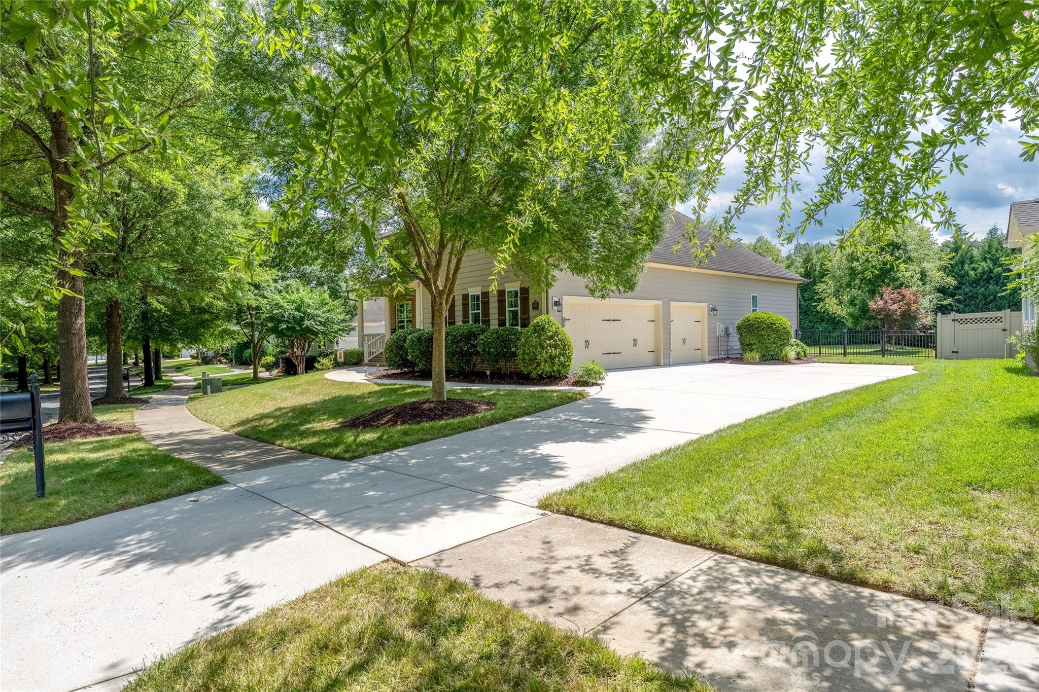 12628 Forrester Avenue — Huntersville
