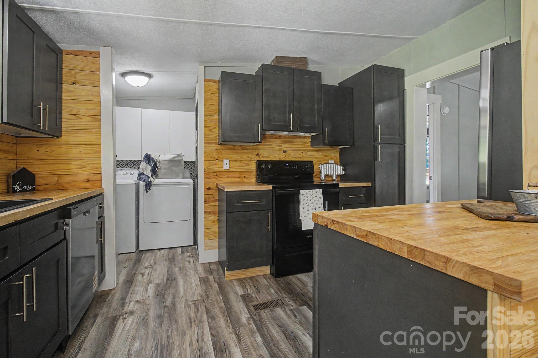 1011 Reed Street — Abbeville