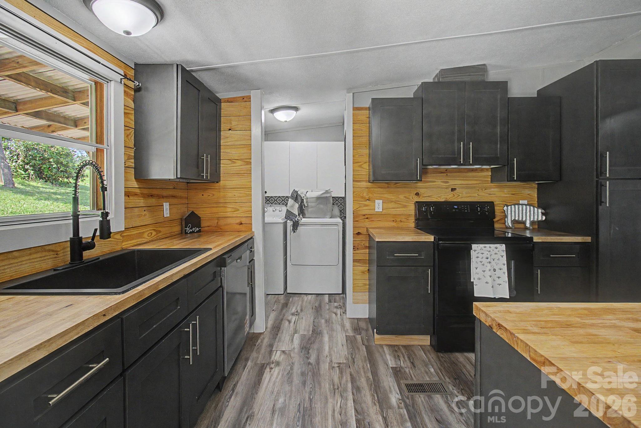 1011 Reed Street — Abbeville