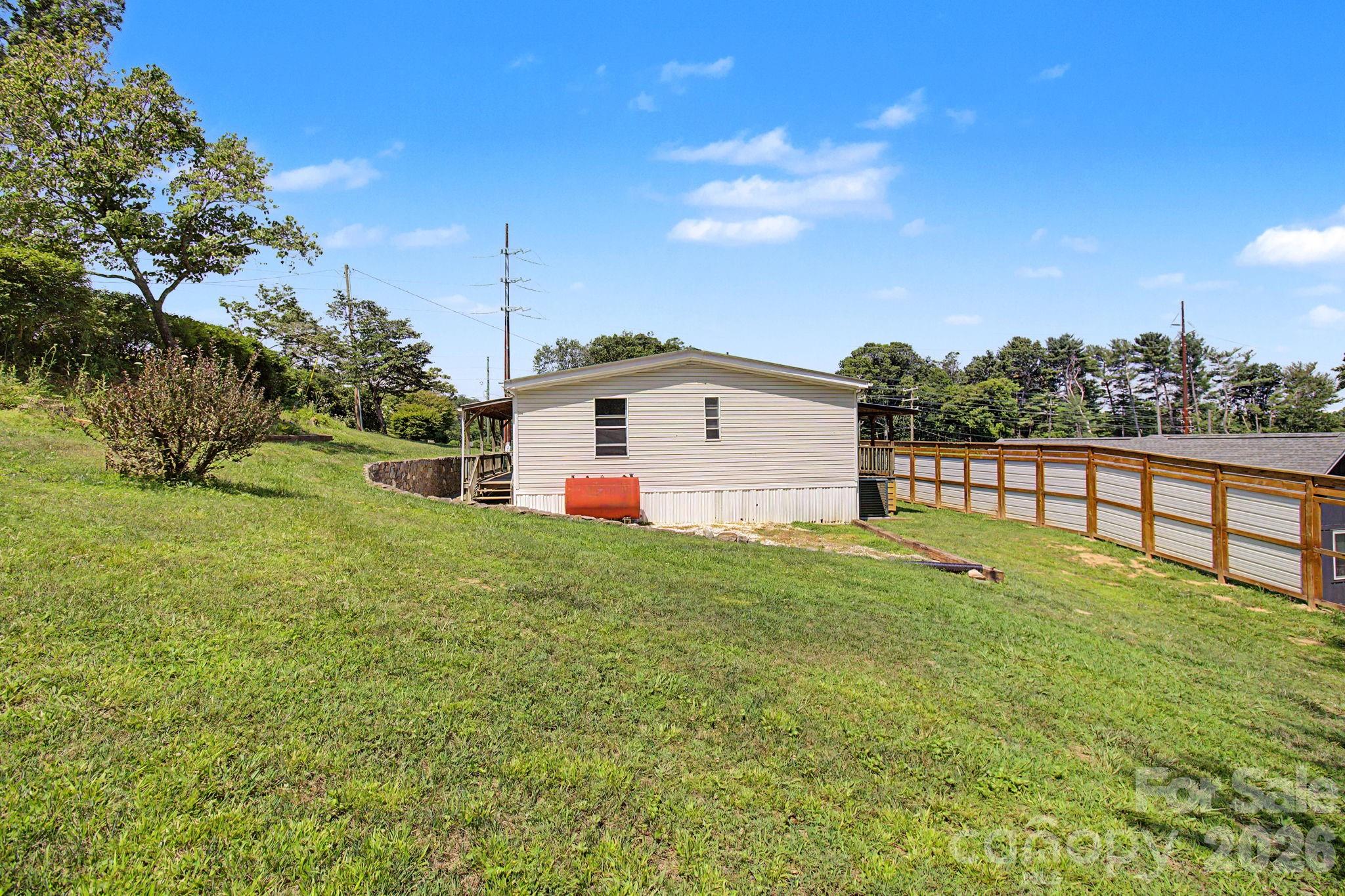 1011 Reed Street — Abbeville
