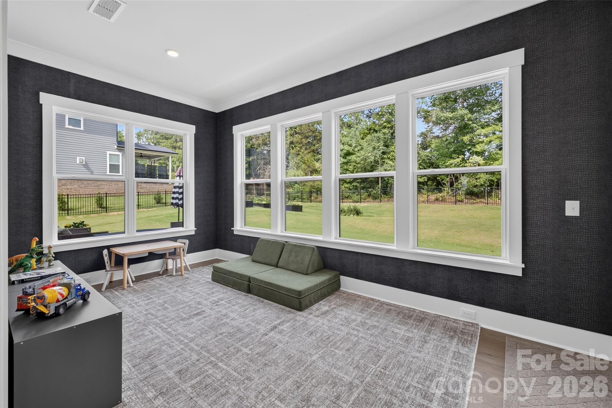 14109 White Gardens Lane — Huntersville