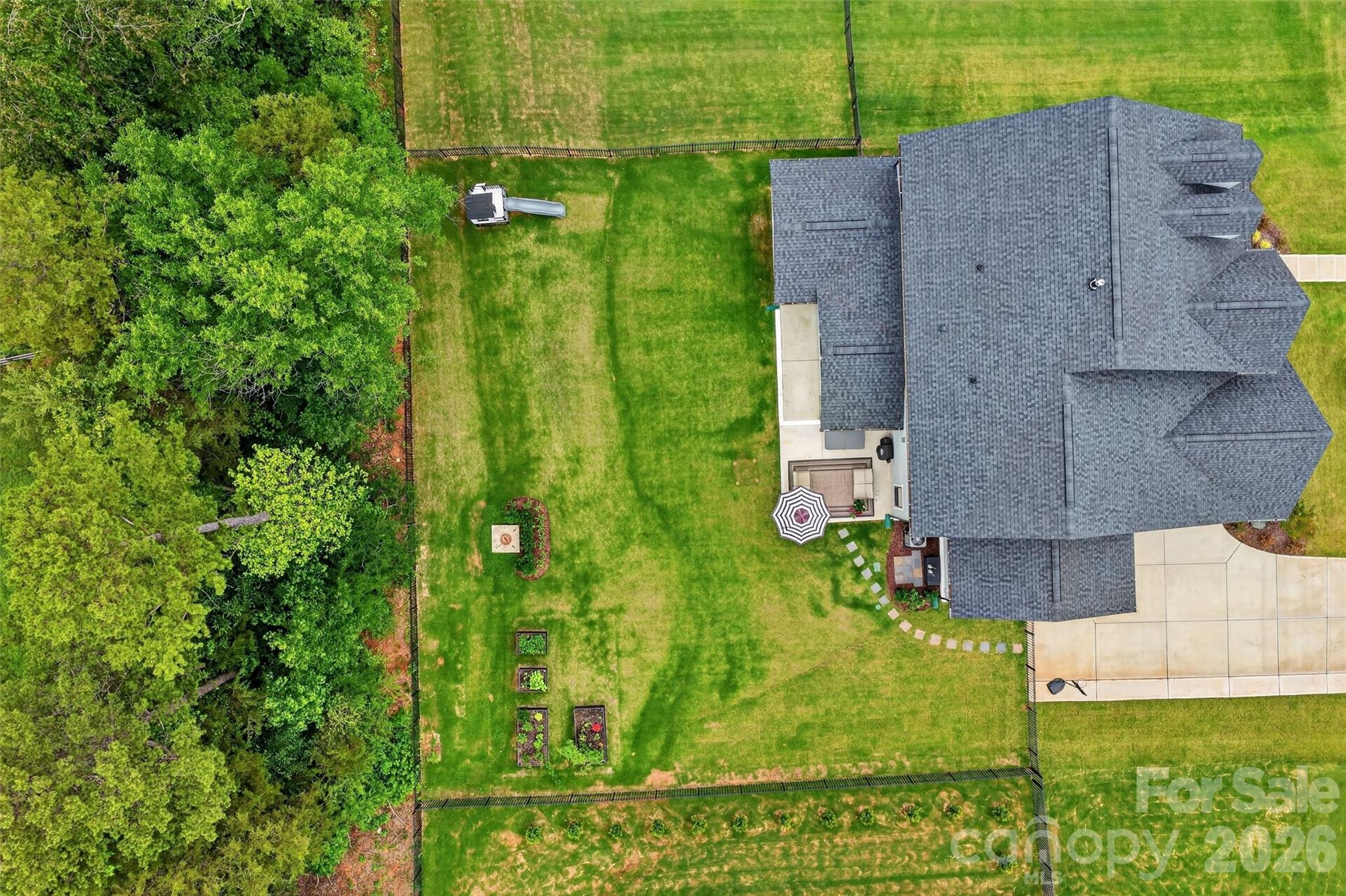 14109 White Gardens Lane — Huntersville
