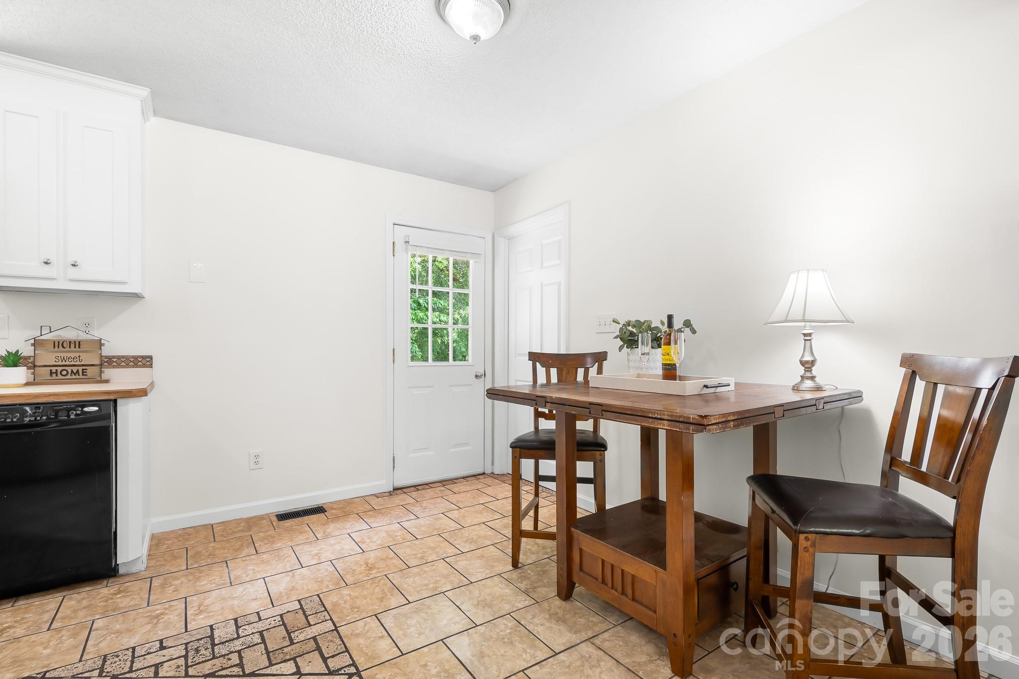 218 Vernon Street — Cherryville