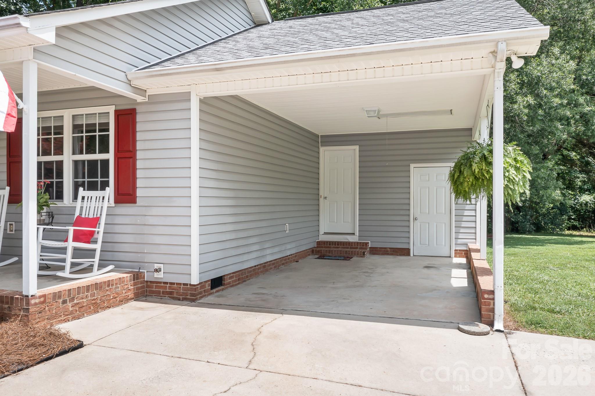 218 Vernon Street — Cherryville