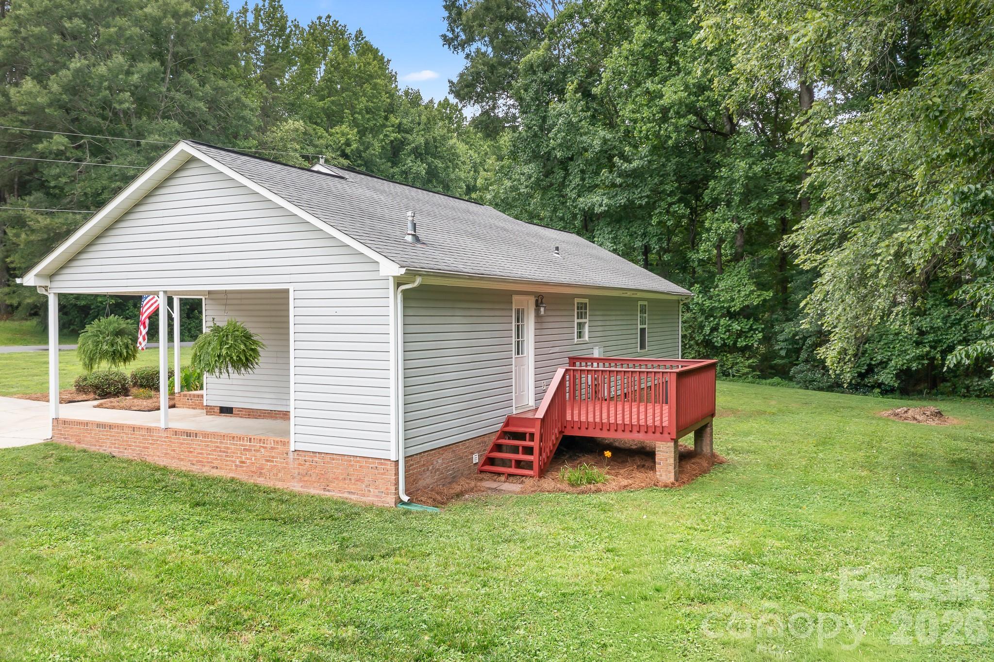 218 Vernon Street — Cherryville