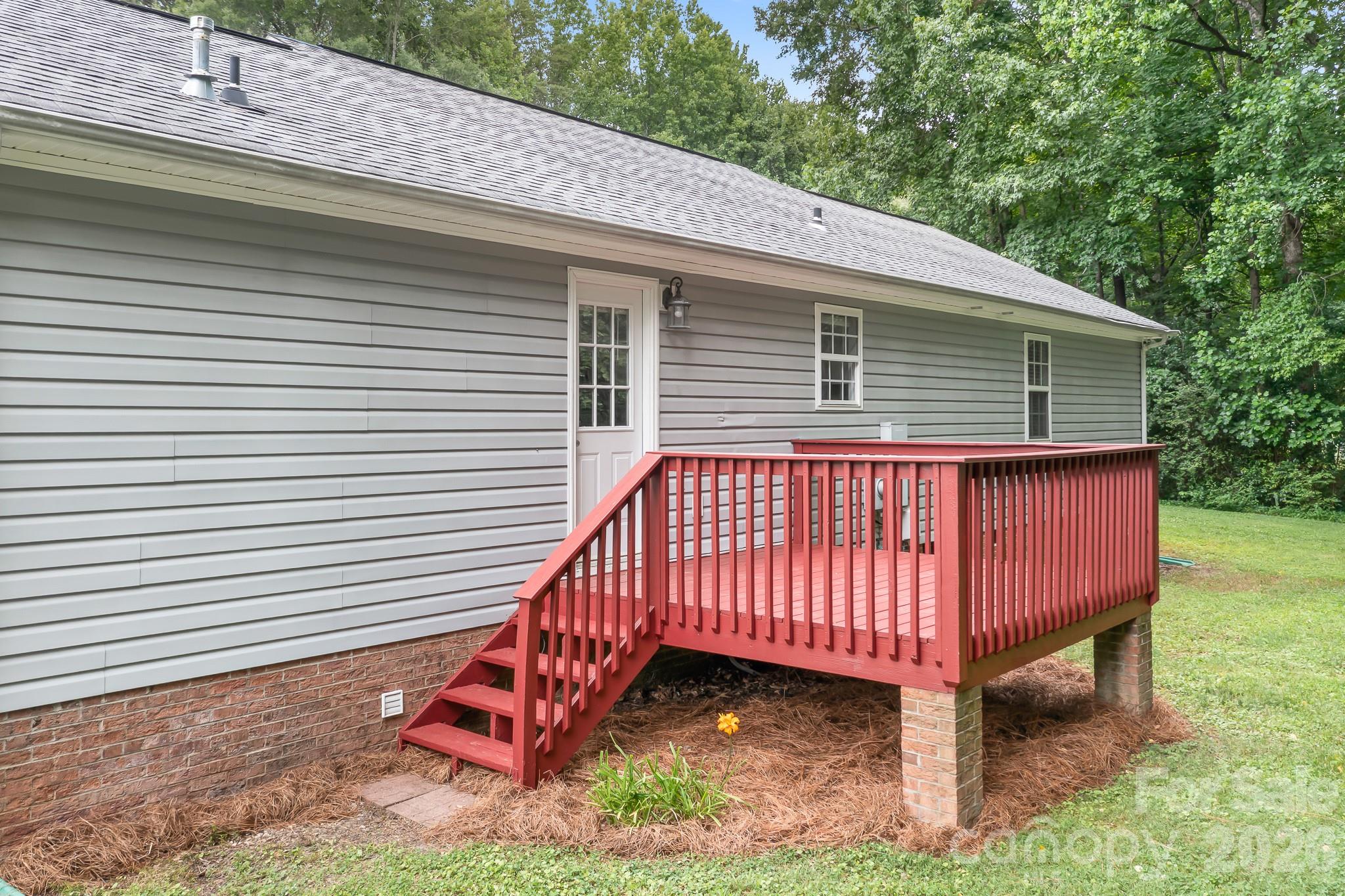 218 Vernon Street — Cherryville