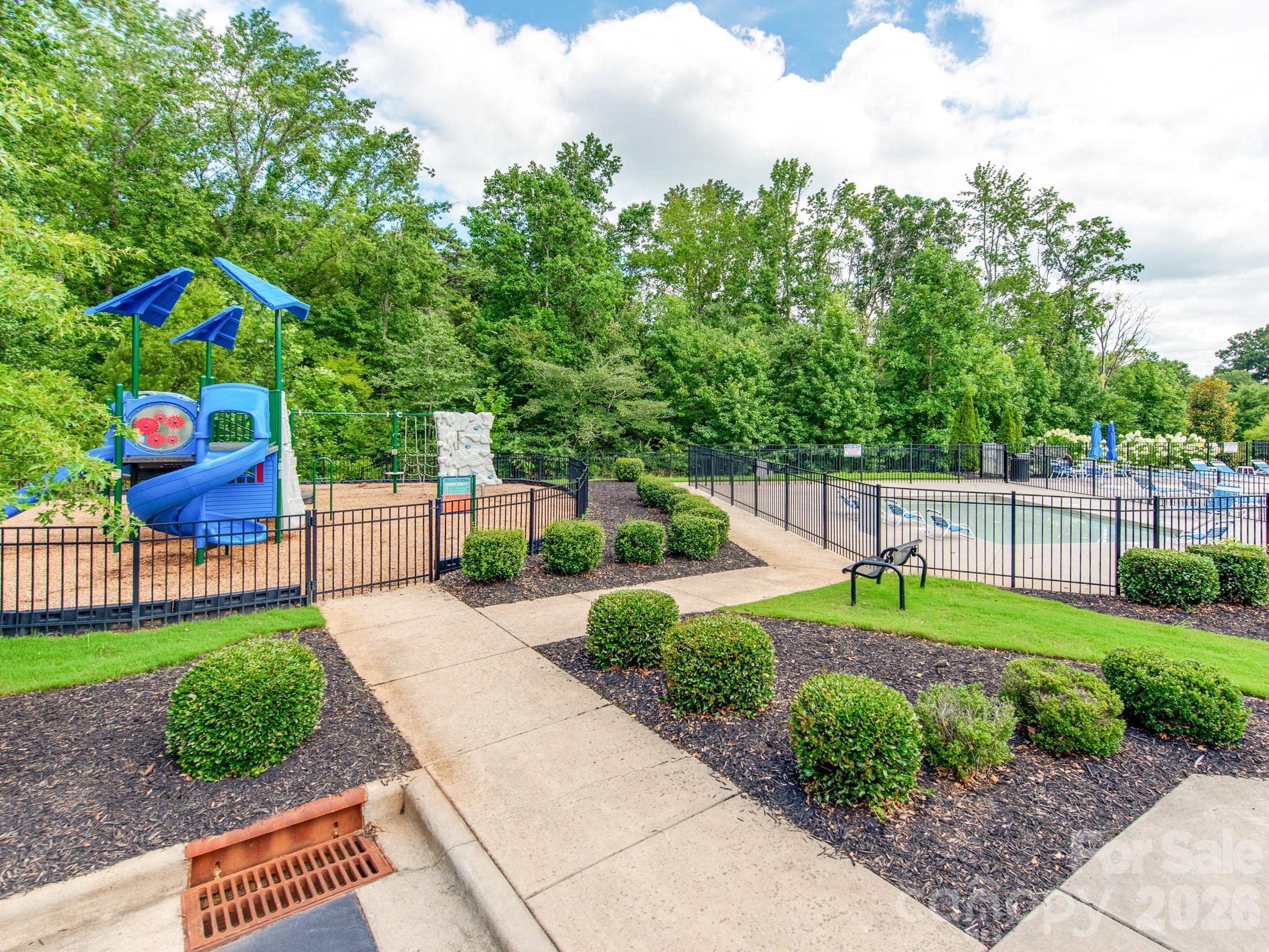 11013 Charmont Place — Huntersville