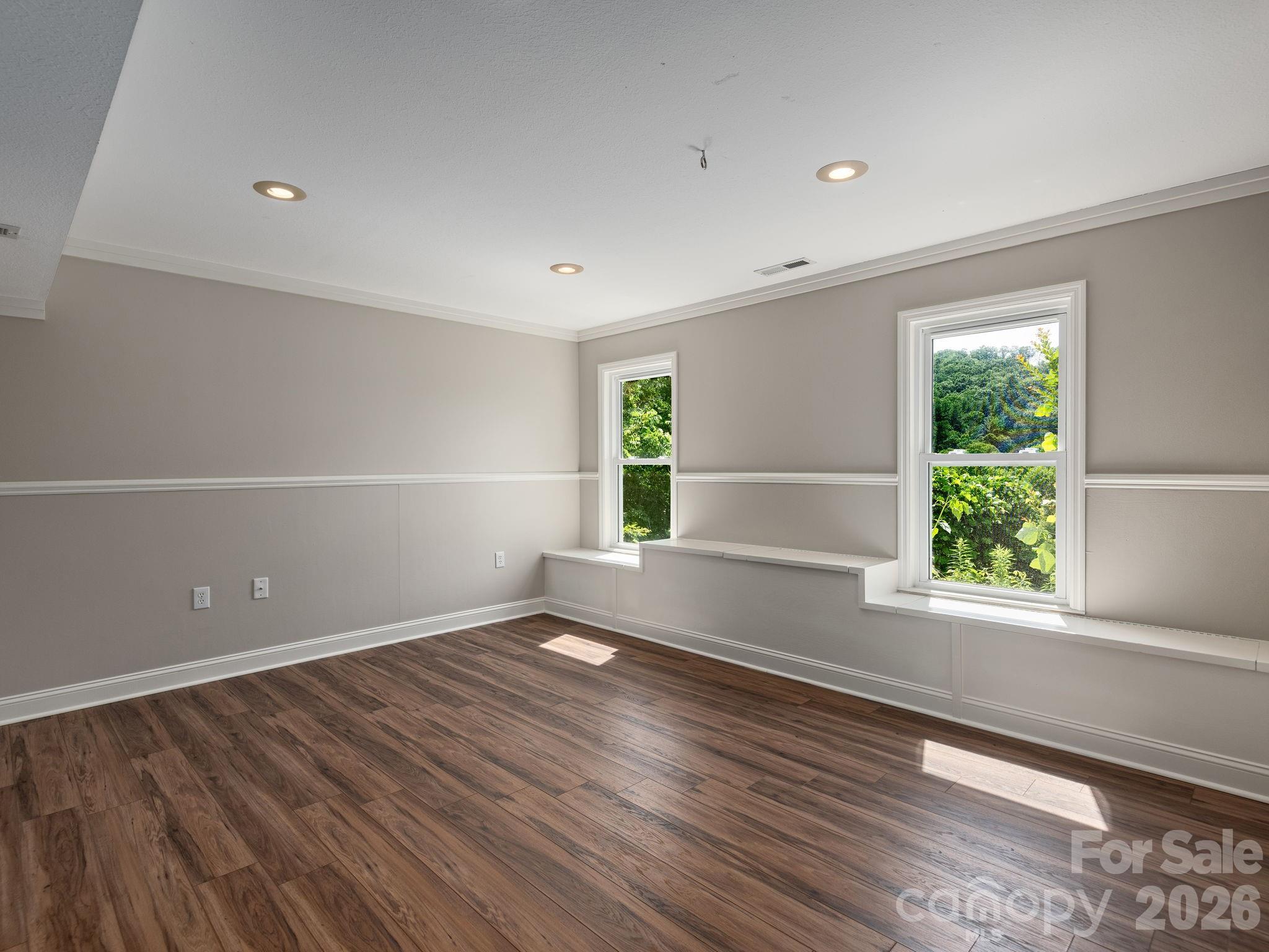 30 Apple Tree Way — Asheville