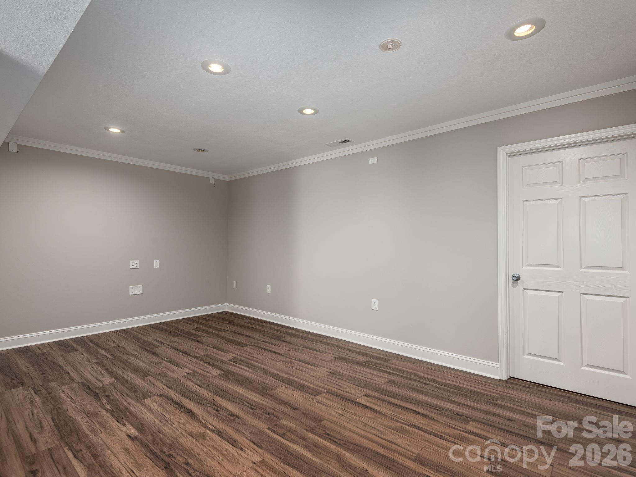 30 Apple Tree Way — Asheville
