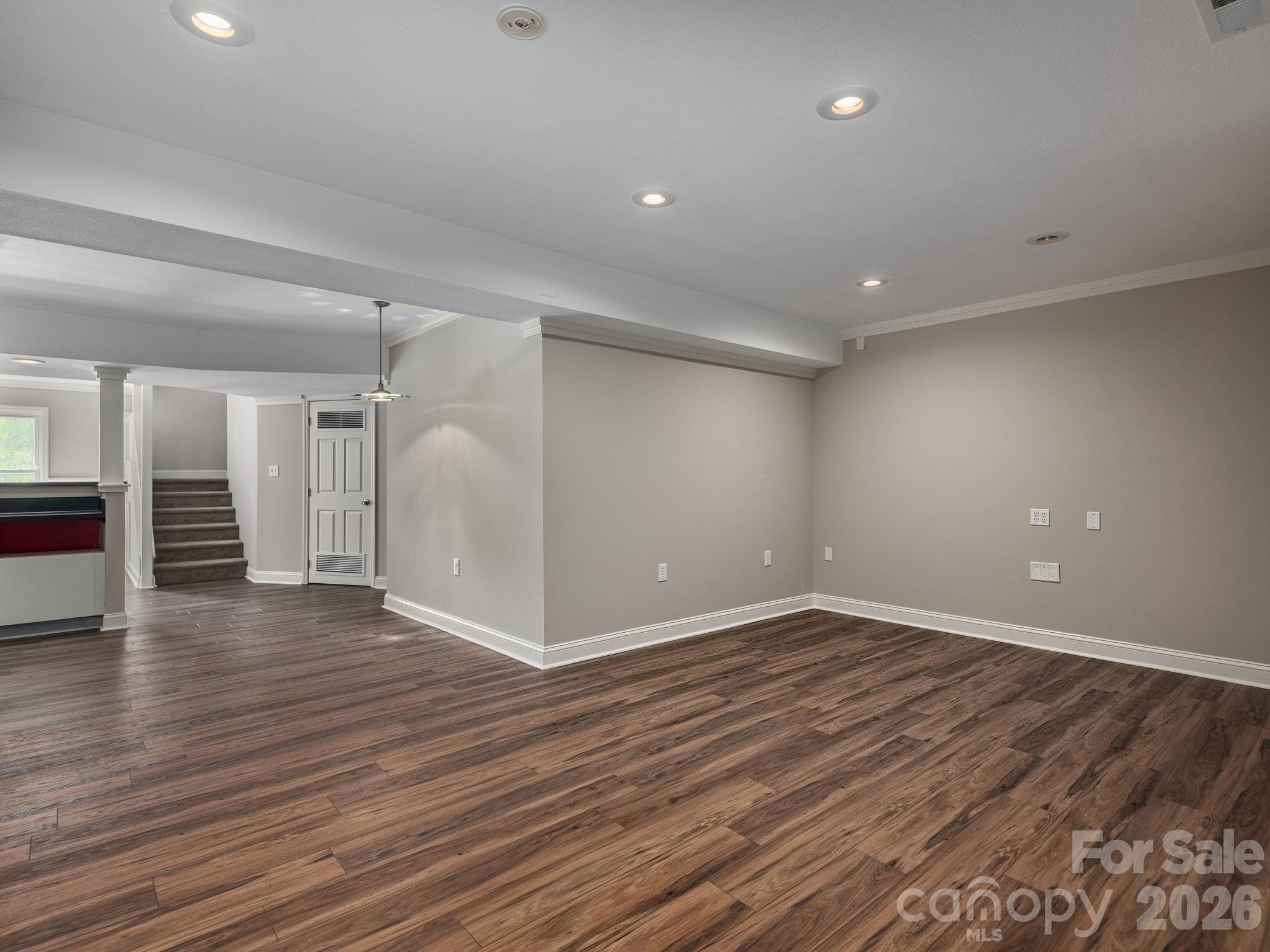 30 Apple Tree Way — Asheville