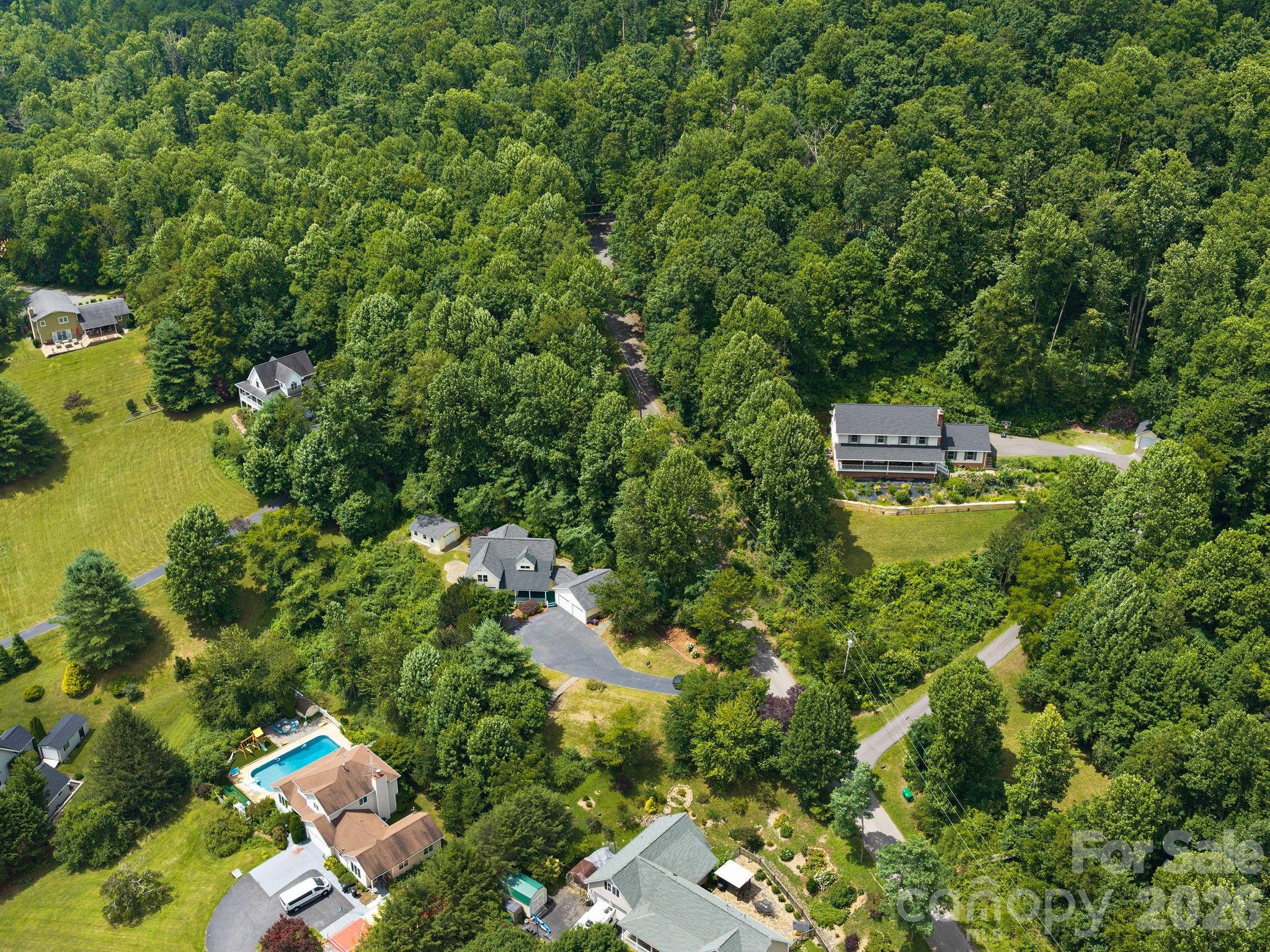 30 Apple Tree Way — Asheville