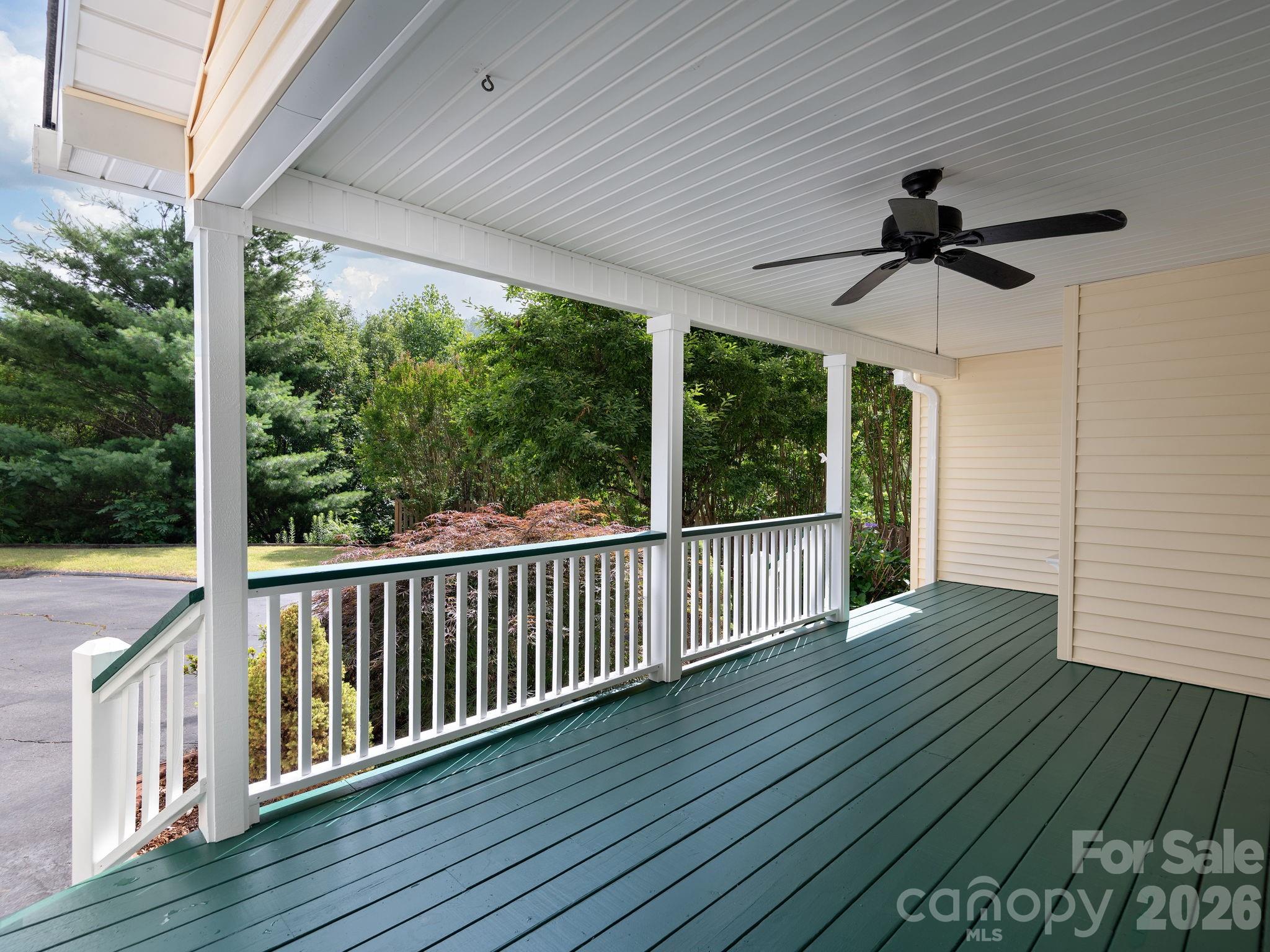 30 Apple Tree Way — Asheville