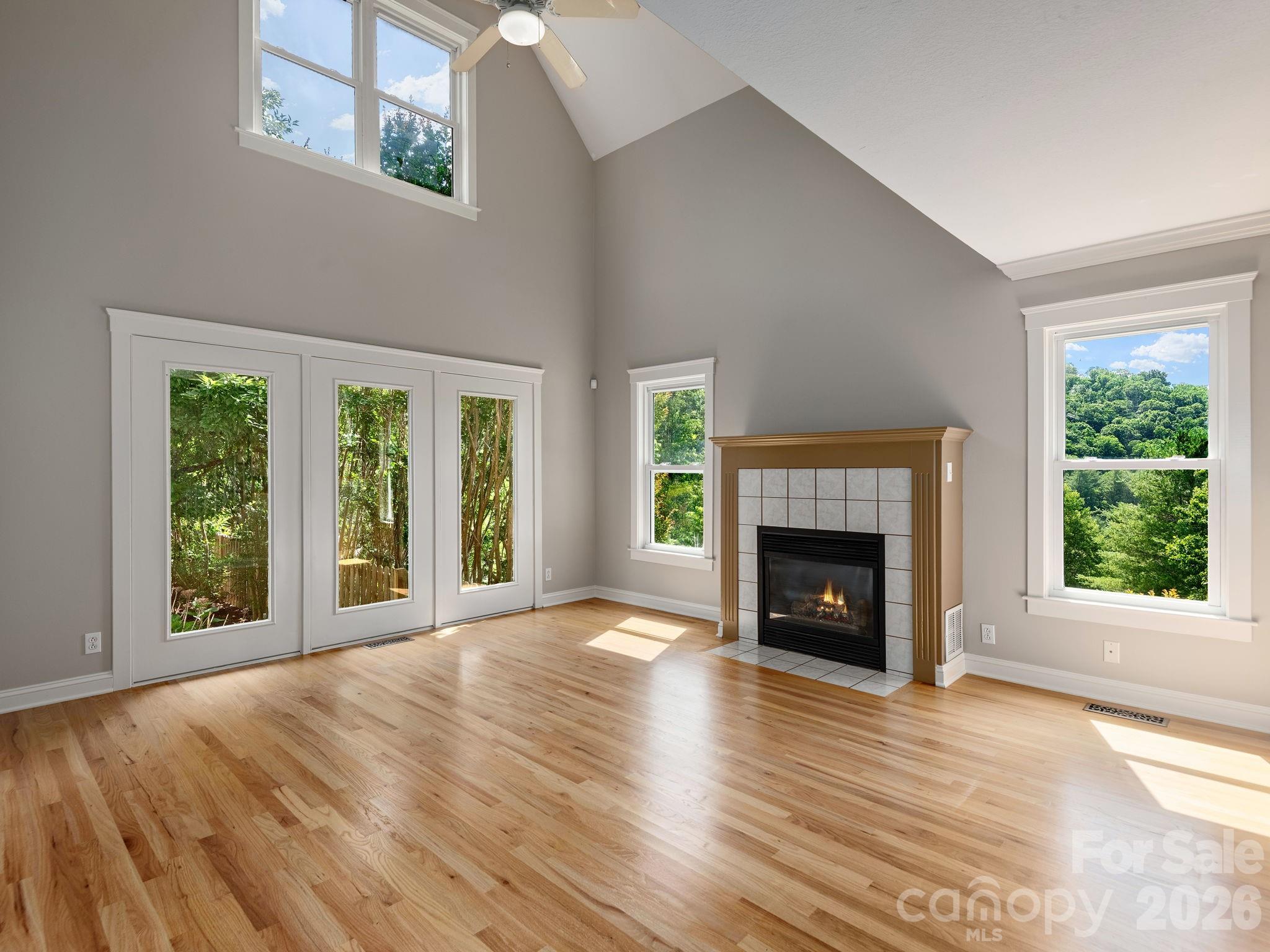 30 Apple Tree Way — Asheville
