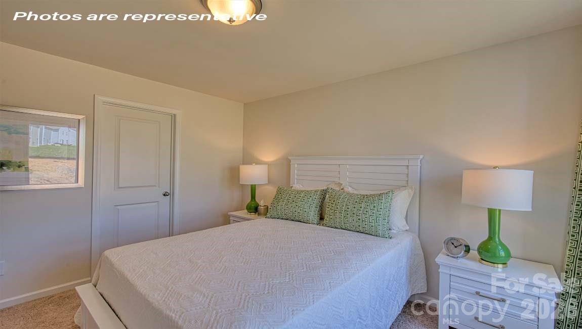 1233 White Birch Avenue — Huntersville