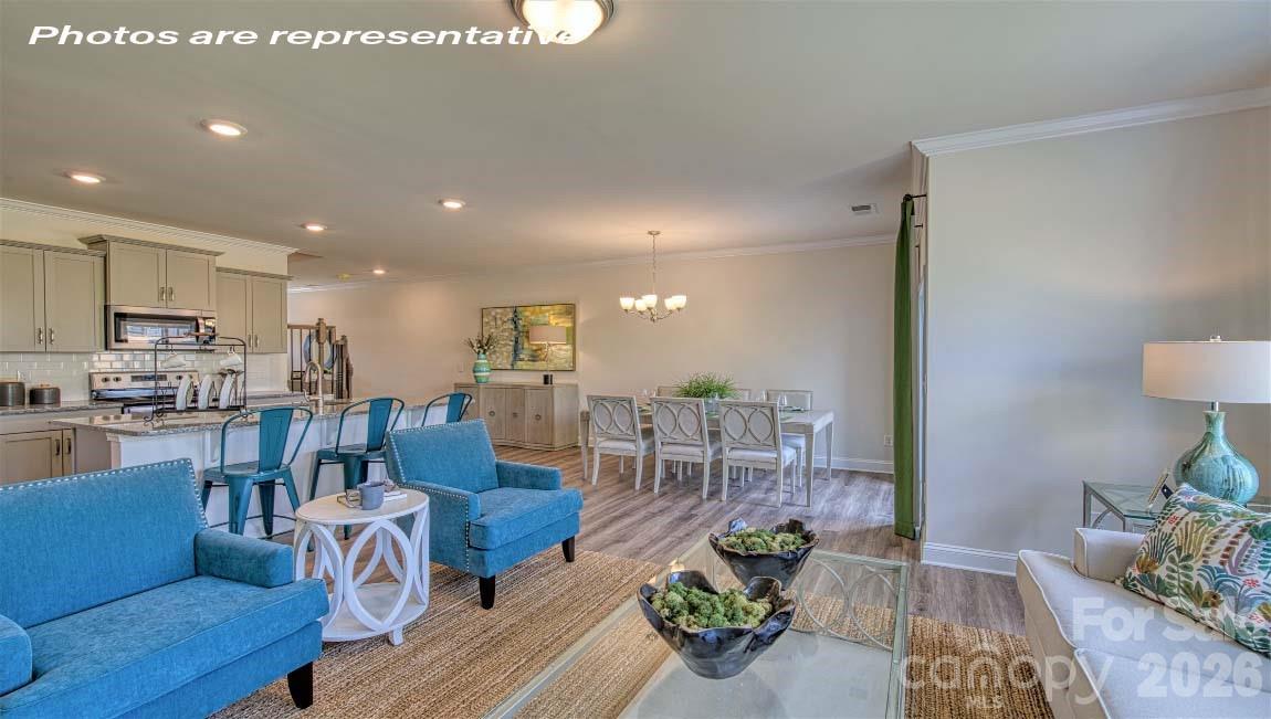 1233 White Birch Avenue — Huntersville