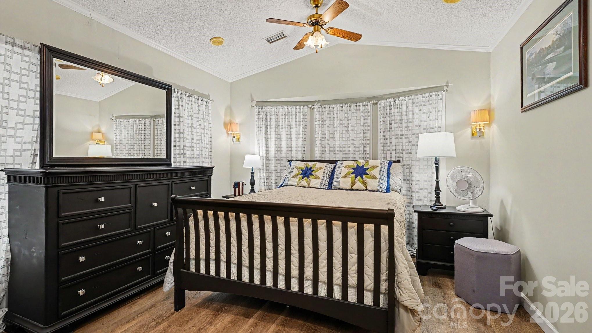 113 Lake View Drive — New London