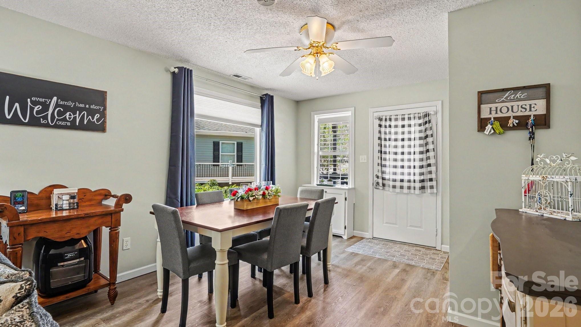 113 Lake View Drive — New London
