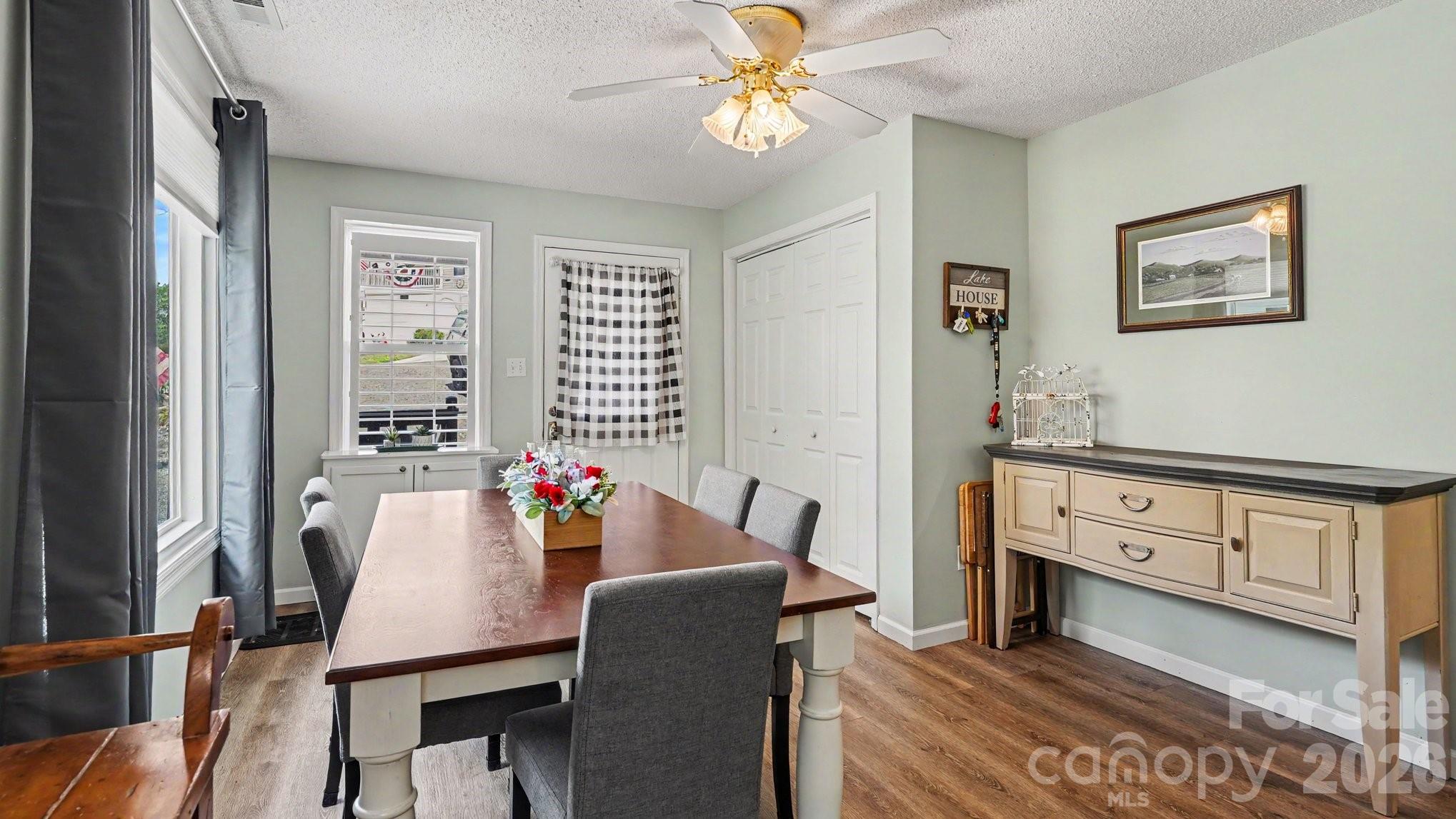 113 Lake View Drive — New London