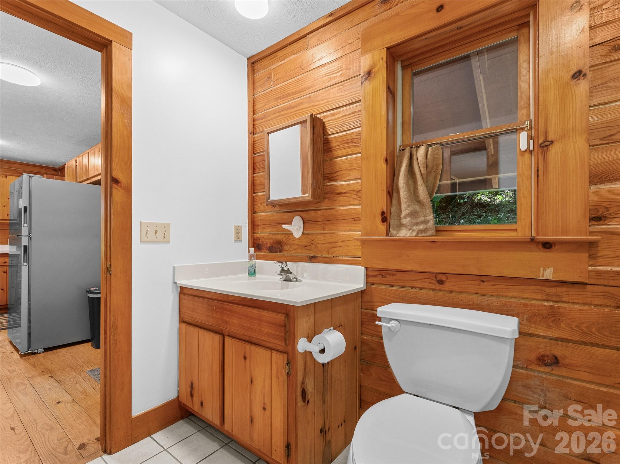 549 Henderson Street — Saluda