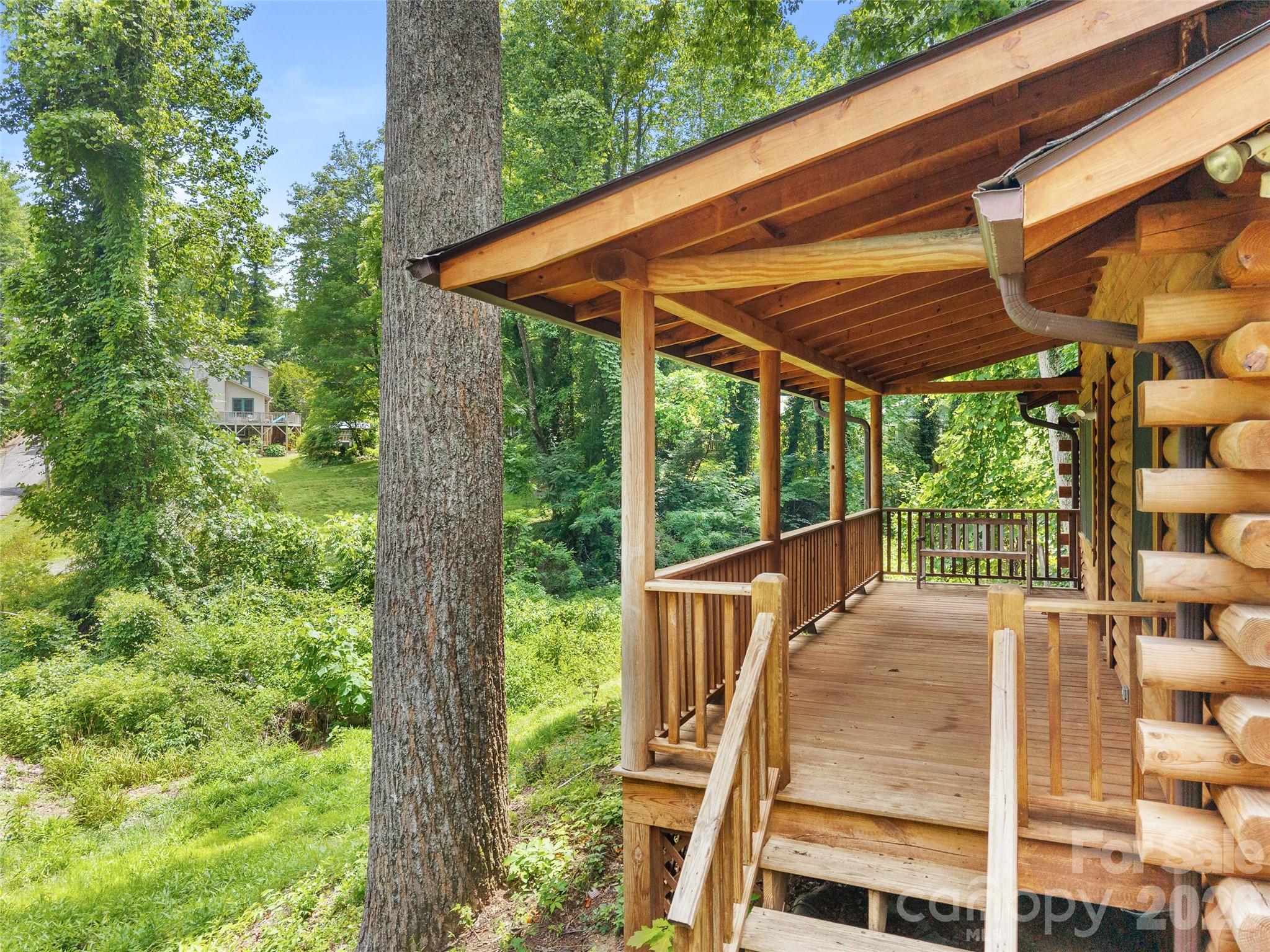 549 Henderson Street — Saluda
