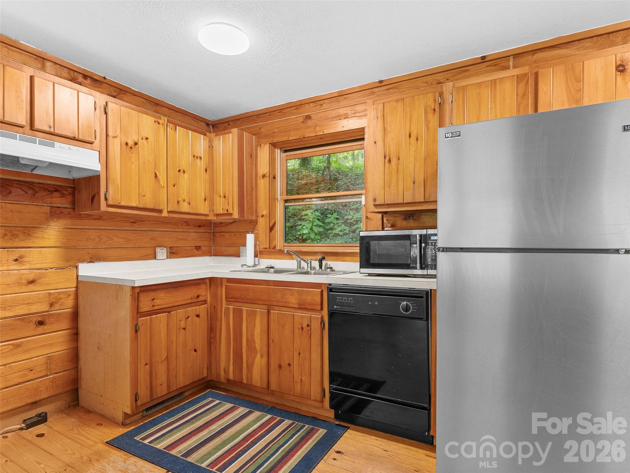 549 Henderson Street — Saluda