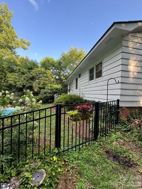 606 N Pine Lane — Wadesboro
