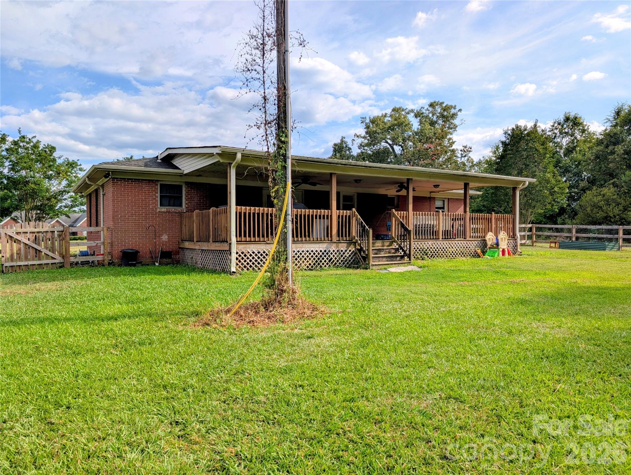 1812 Ruben Road — Monroe