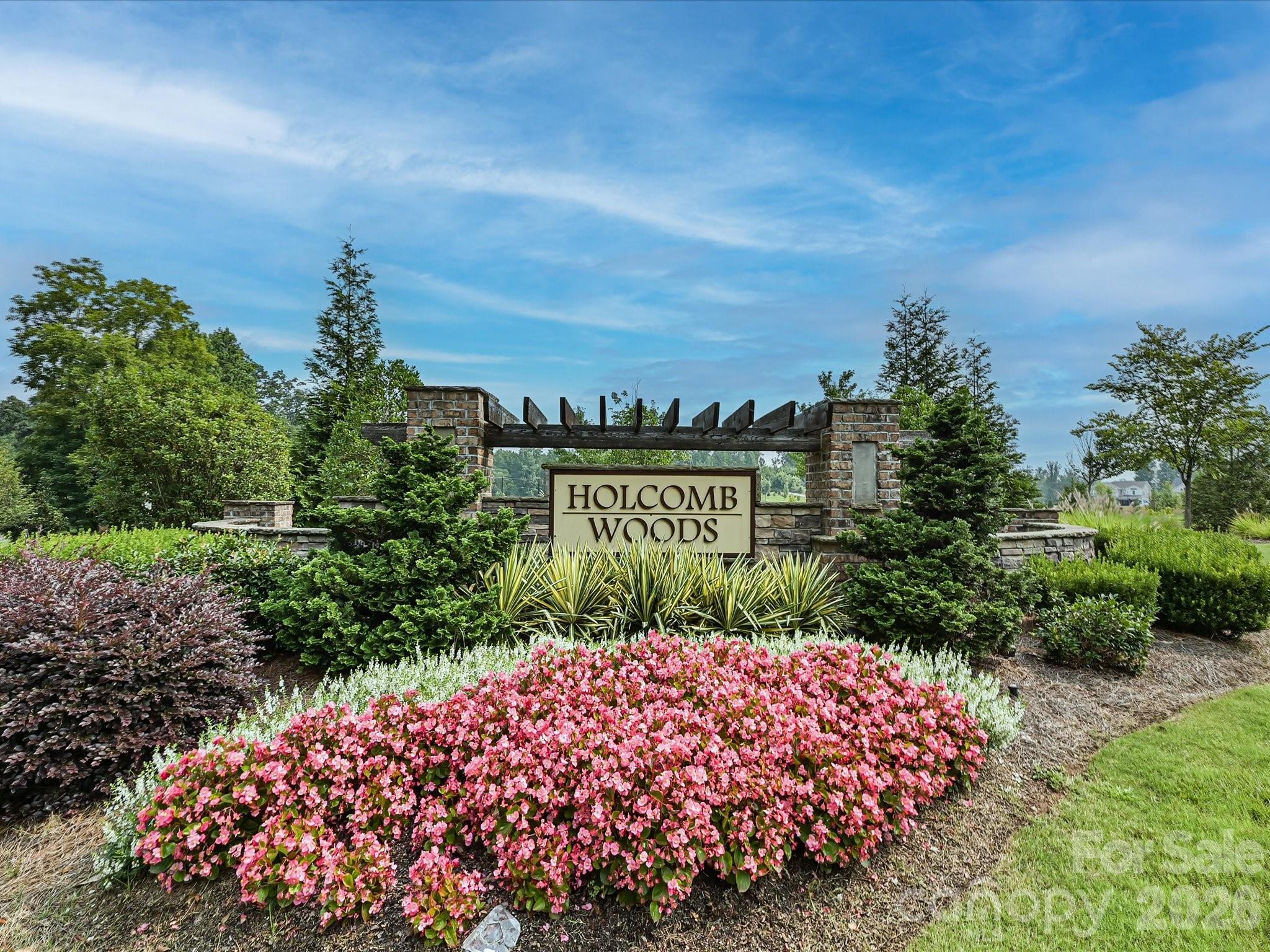 10038 Lilac Court — Charlotte