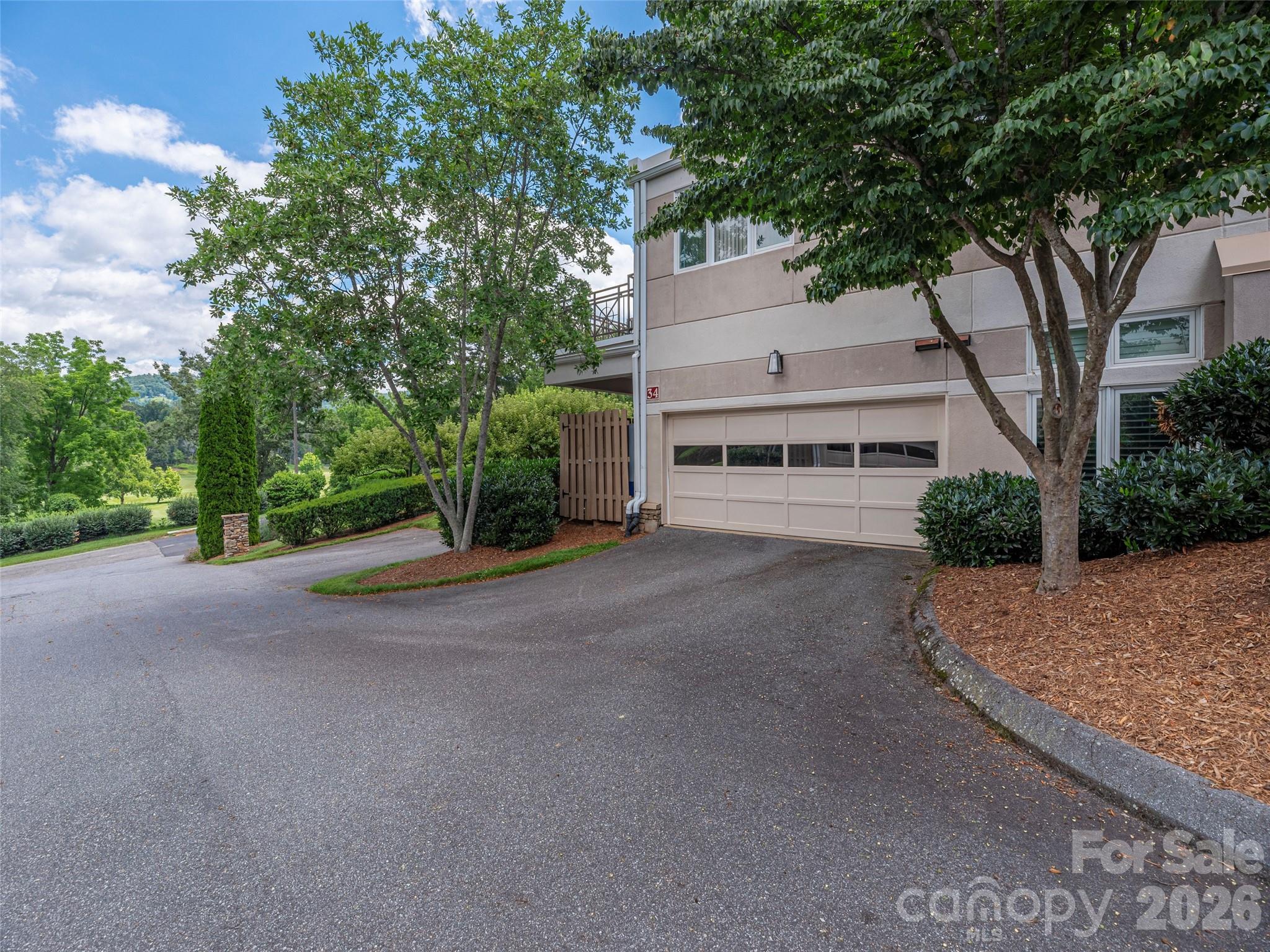 34 Dover Street — Asheville