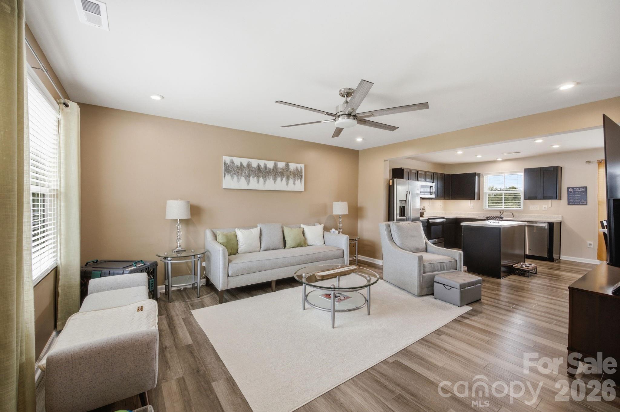 6121 Cutwater Circle — Charlotte